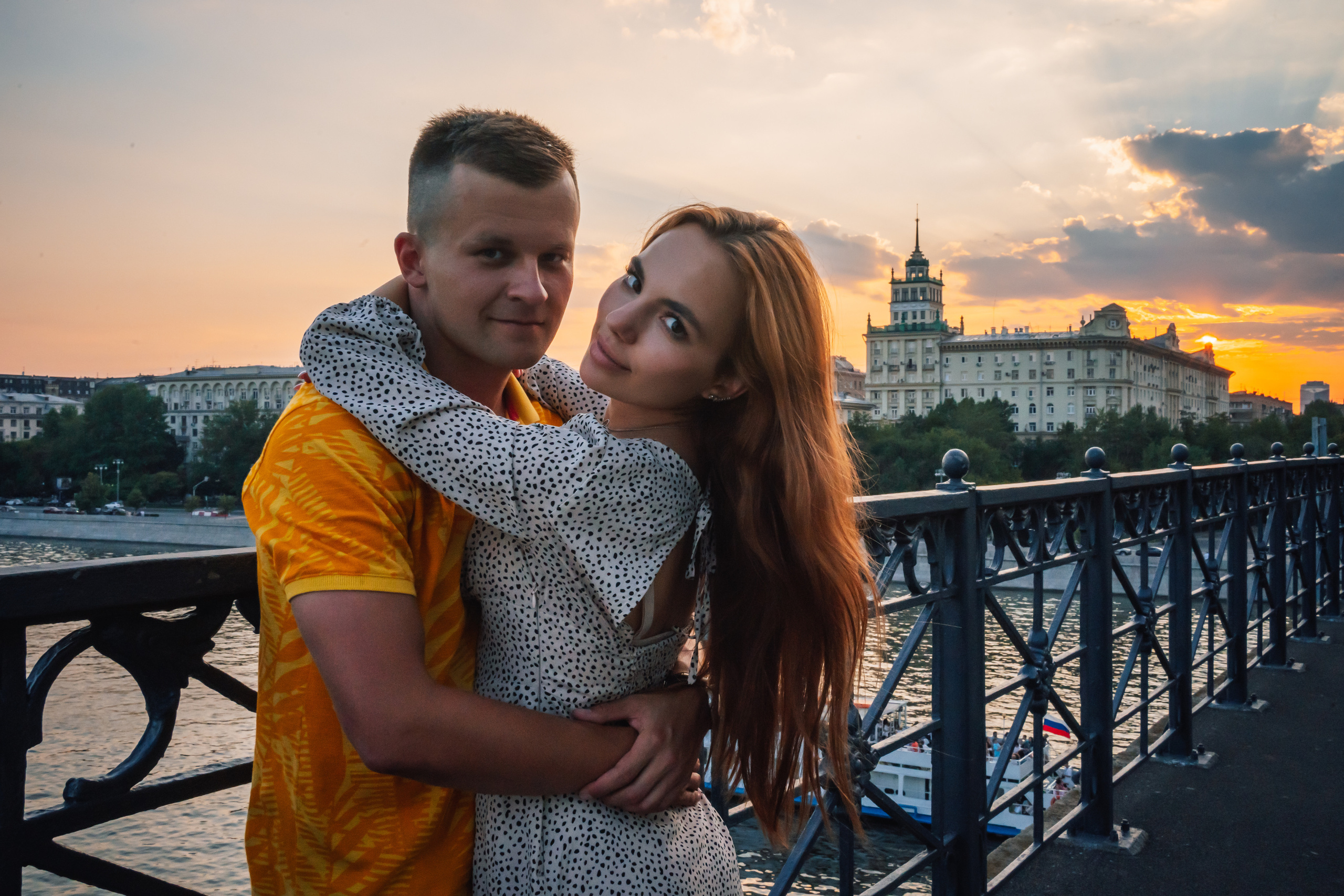 Фотопрогулка. Лавстори. Творческие фотосессии в Москве. Фотоальбом лидера группы ЯЛО