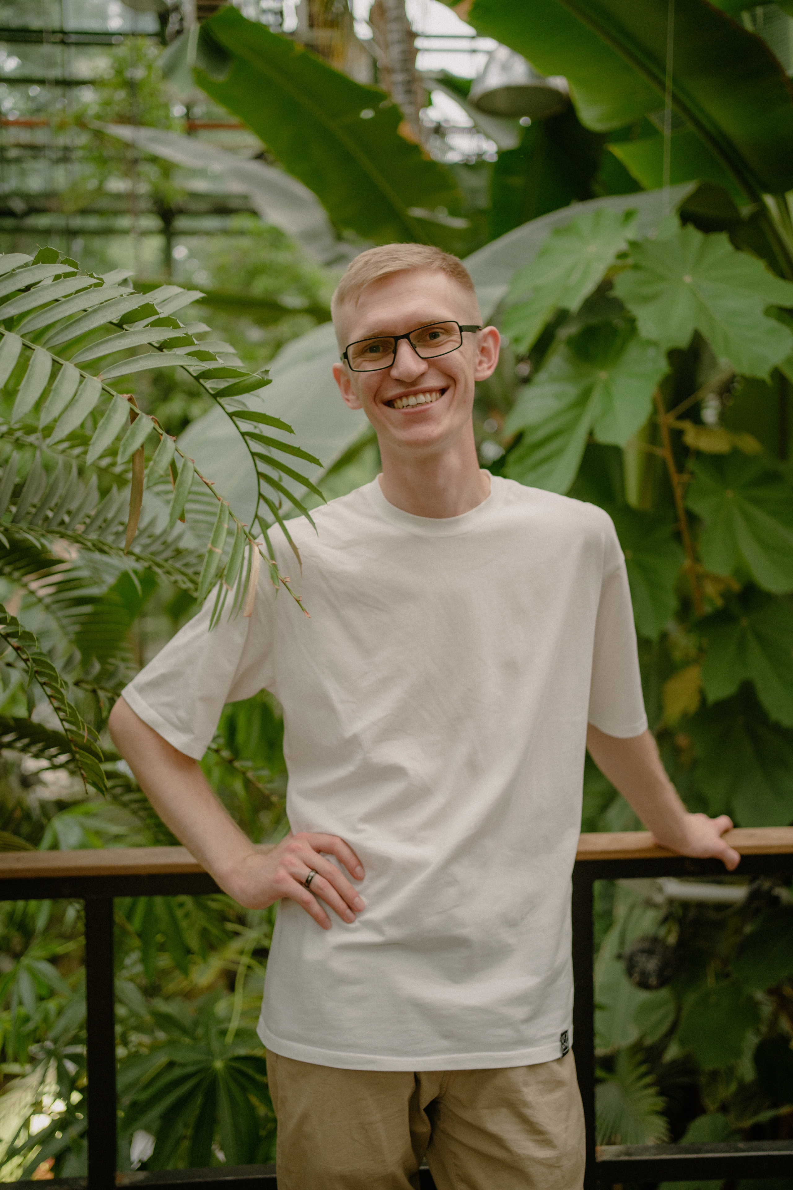 В кадре: поэт. Творческие фотосессии в Москве. Фотоальбом лидера группы ЯЛО