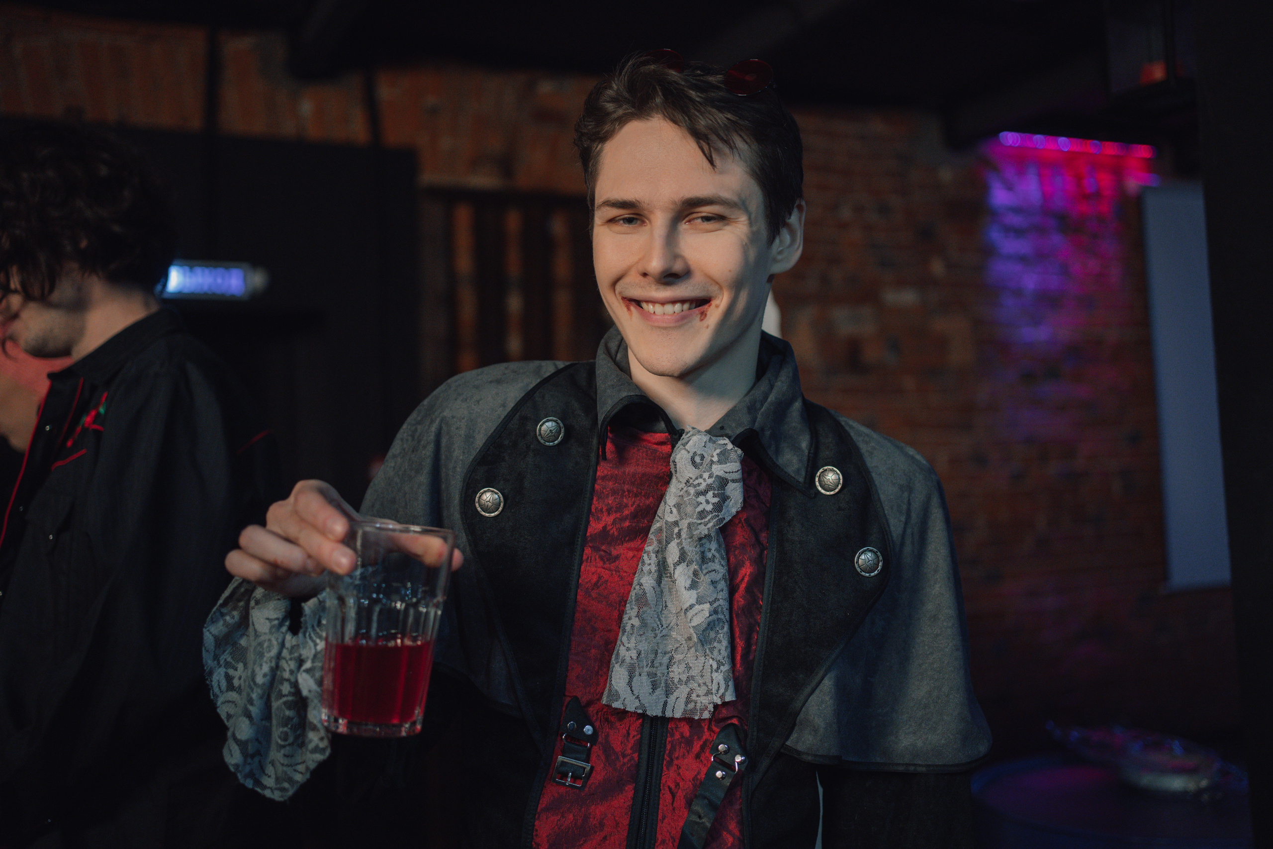 Вампирская вечеринка. Творческие фотосессии в Москве. Фотоальбом лидера группы ЯЛО