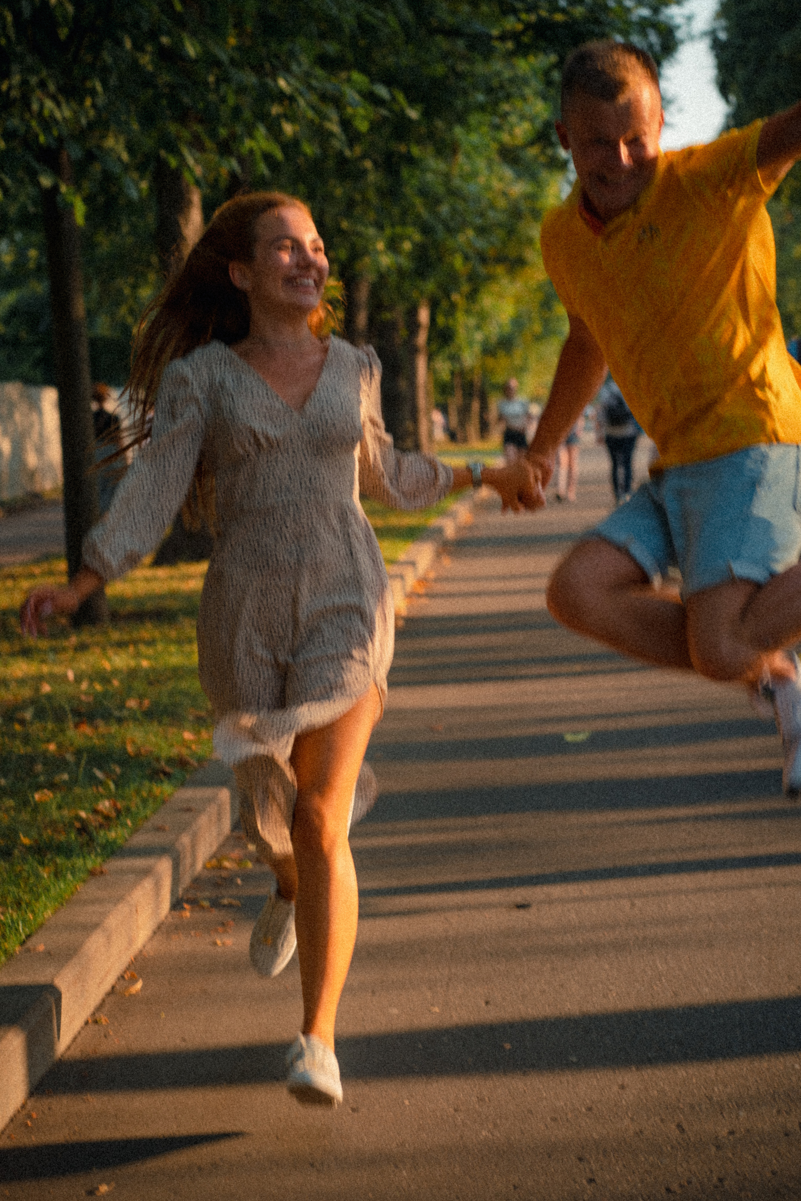 Фотопрогулка. Лавстори. Творческие фотосессии в Москве. Фотоальбом лидера группы ЯЛО