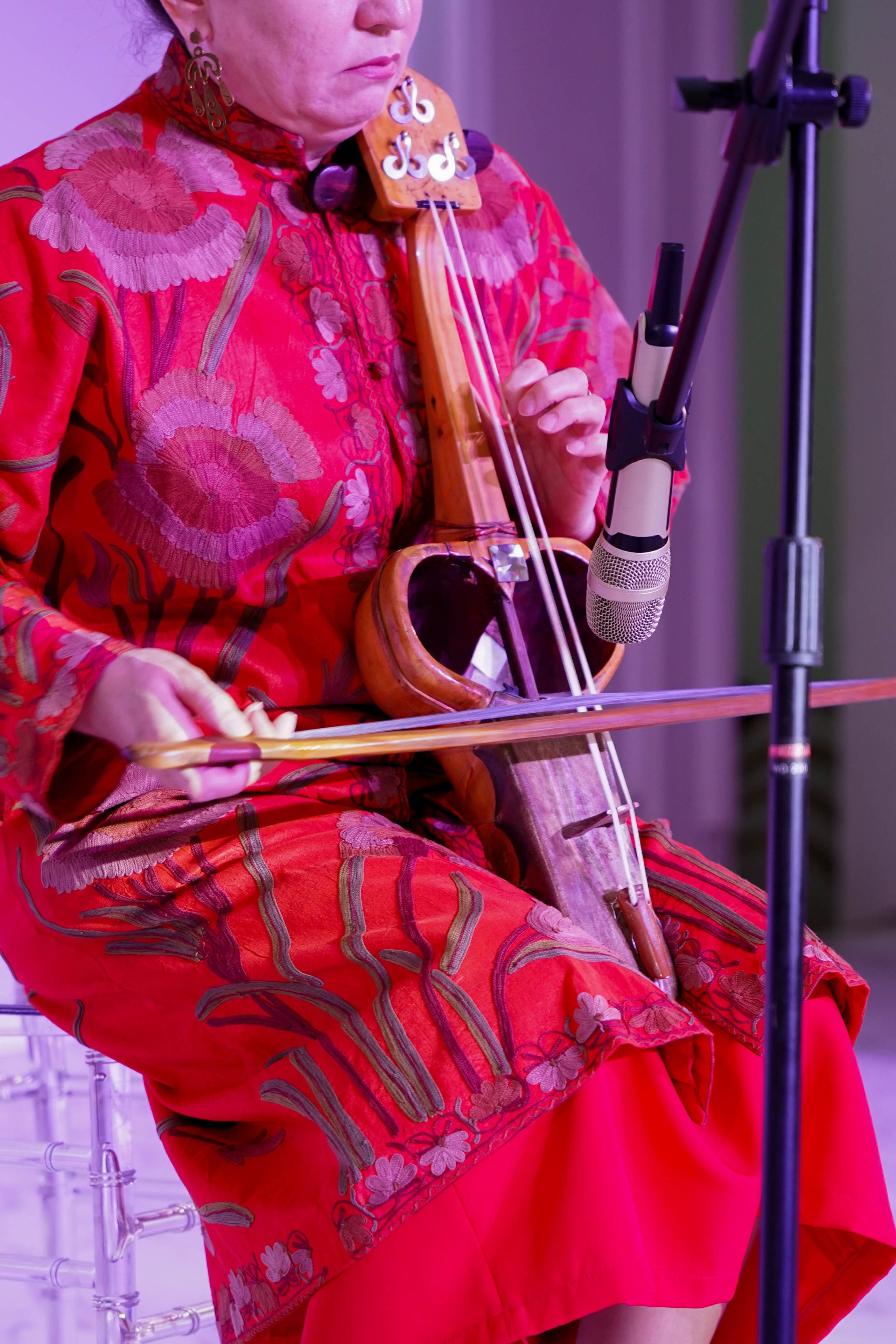 Dana uzatu. Фотограф Ернар Ержанов