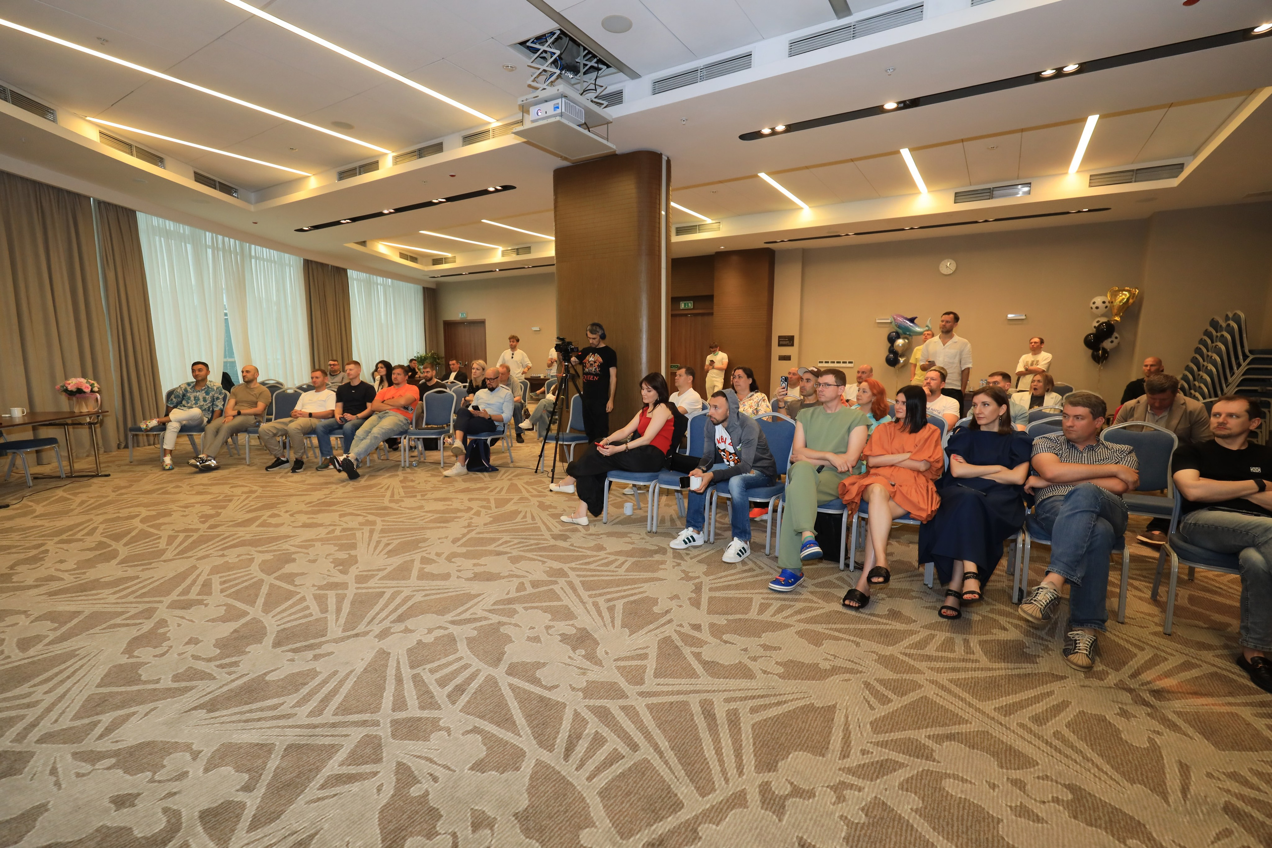 Клуб МастерМайнд 1.2. Съемка в студии под ваш запрос, студийные съемки, фотографии архитектурных объектов — Александр Евстигнеев — фотограф Москва