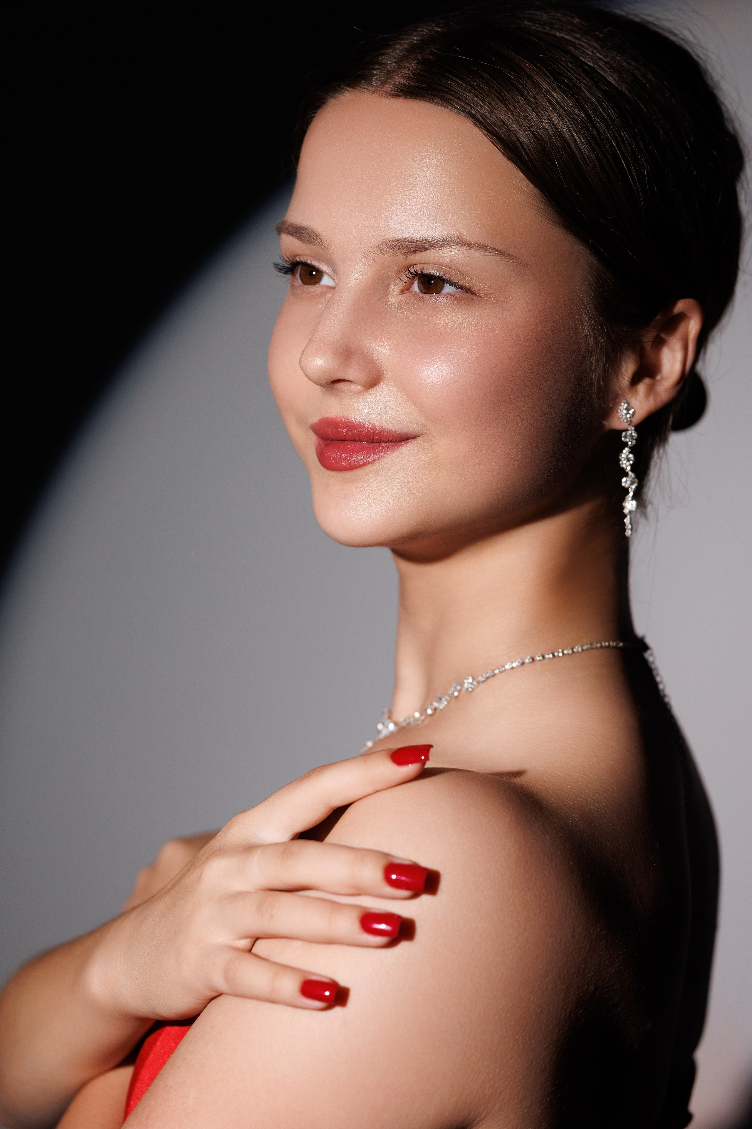 Цветной свет и фигуры. Фотограф Минск