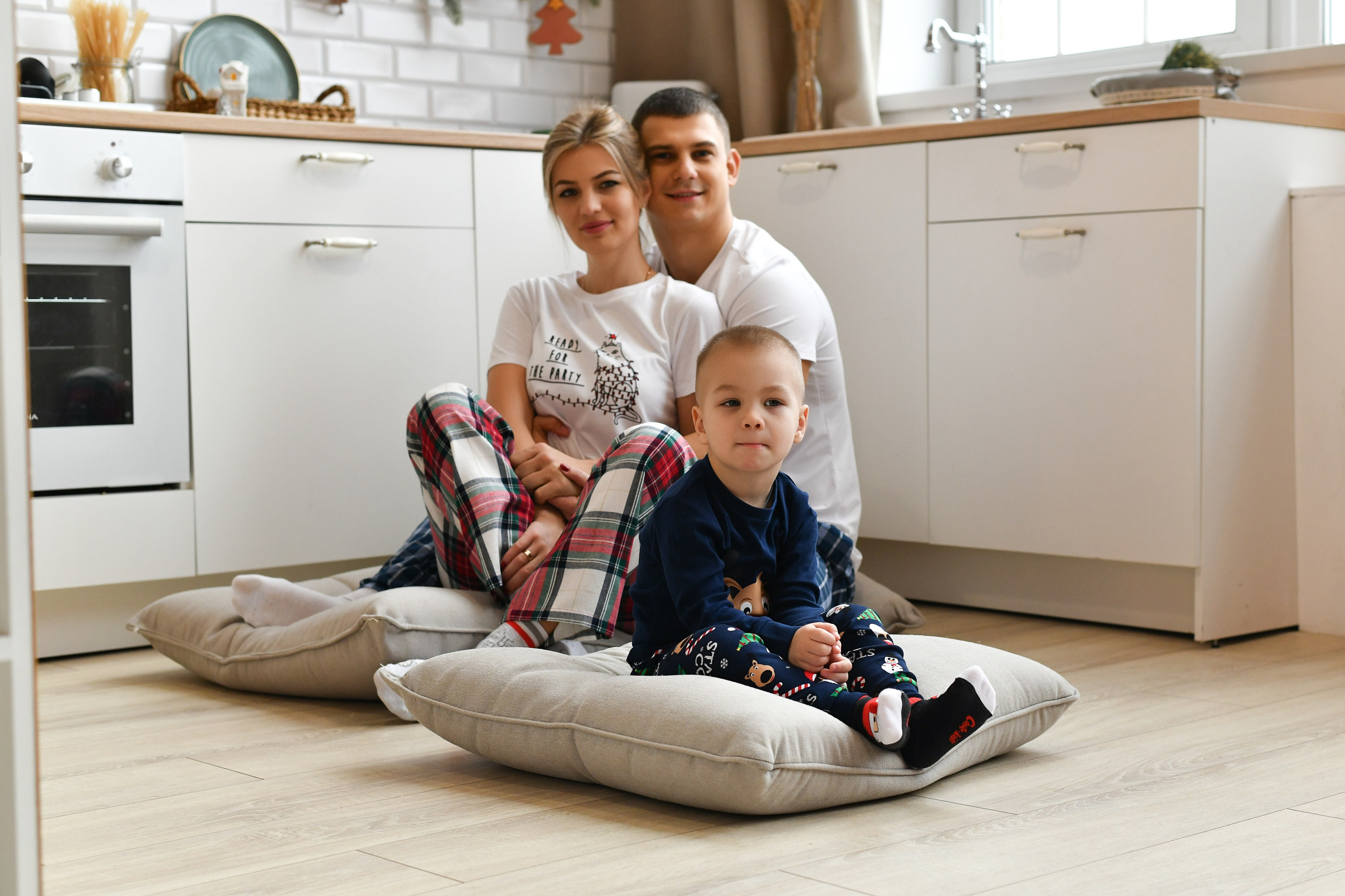 Уютное утро одной красивой семьи. Студия Фотомания. Портретный и контент фотограф в Воронеже Елена Николайчик