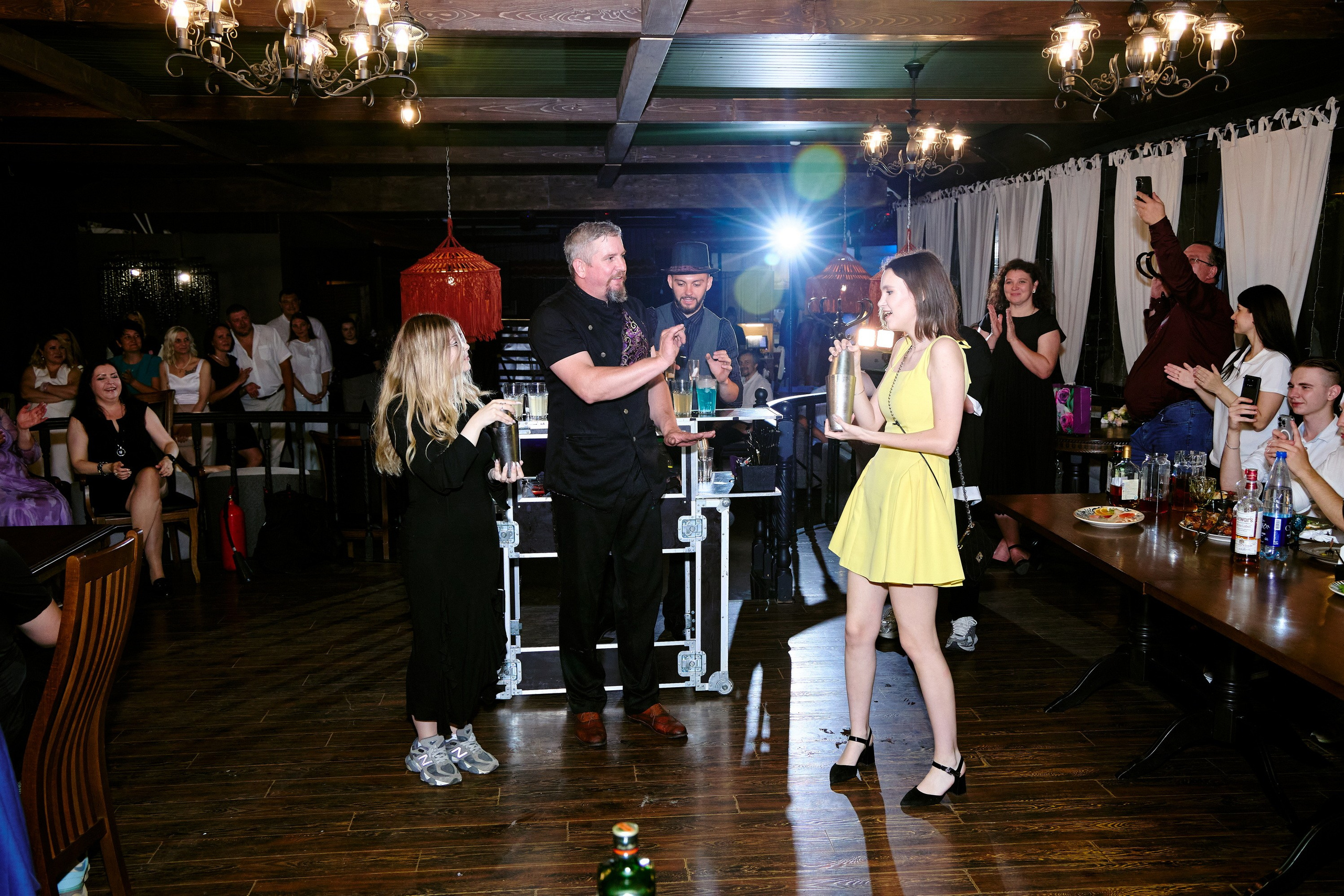 Выпускной 35 Сош. Фотограф Выпускные альбомы Таганрог Сергей Коробченко