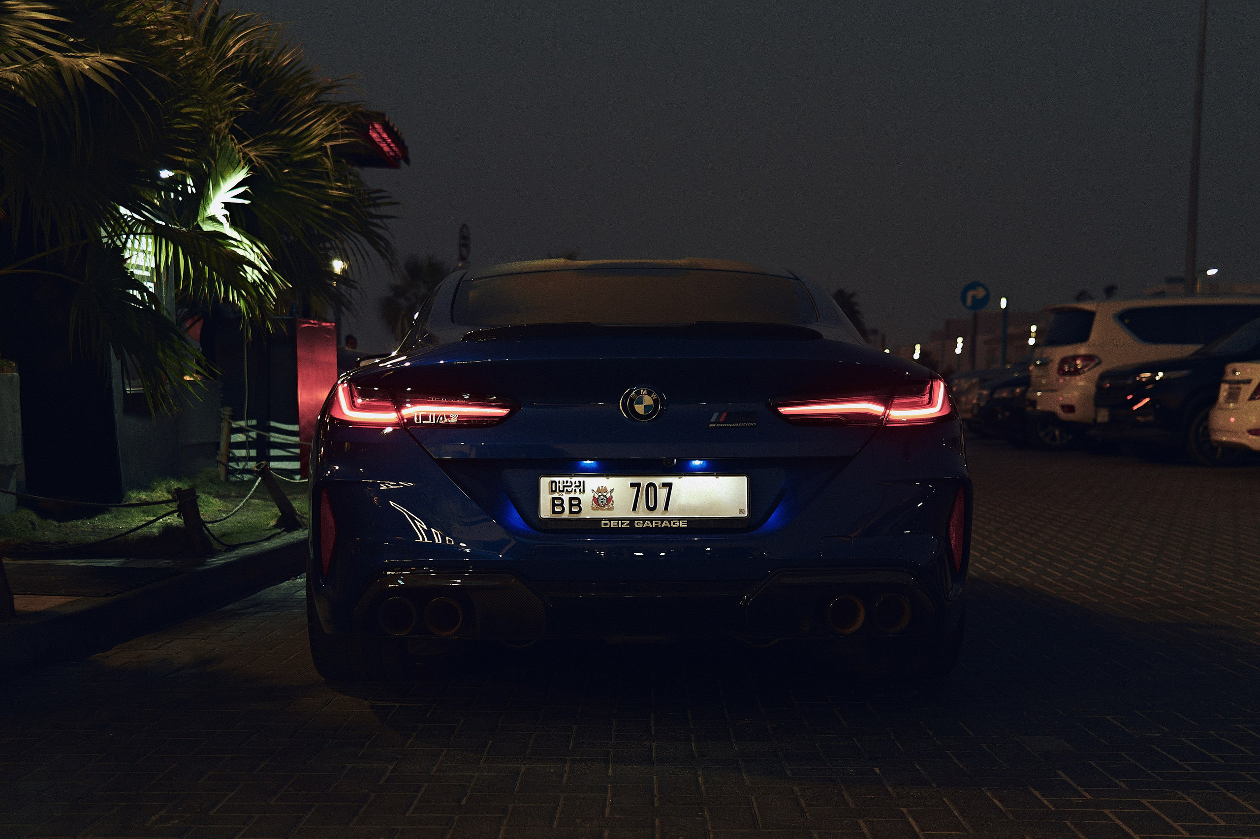 BMW M8. NOIZOMAX Художественный фотограф в Дубай