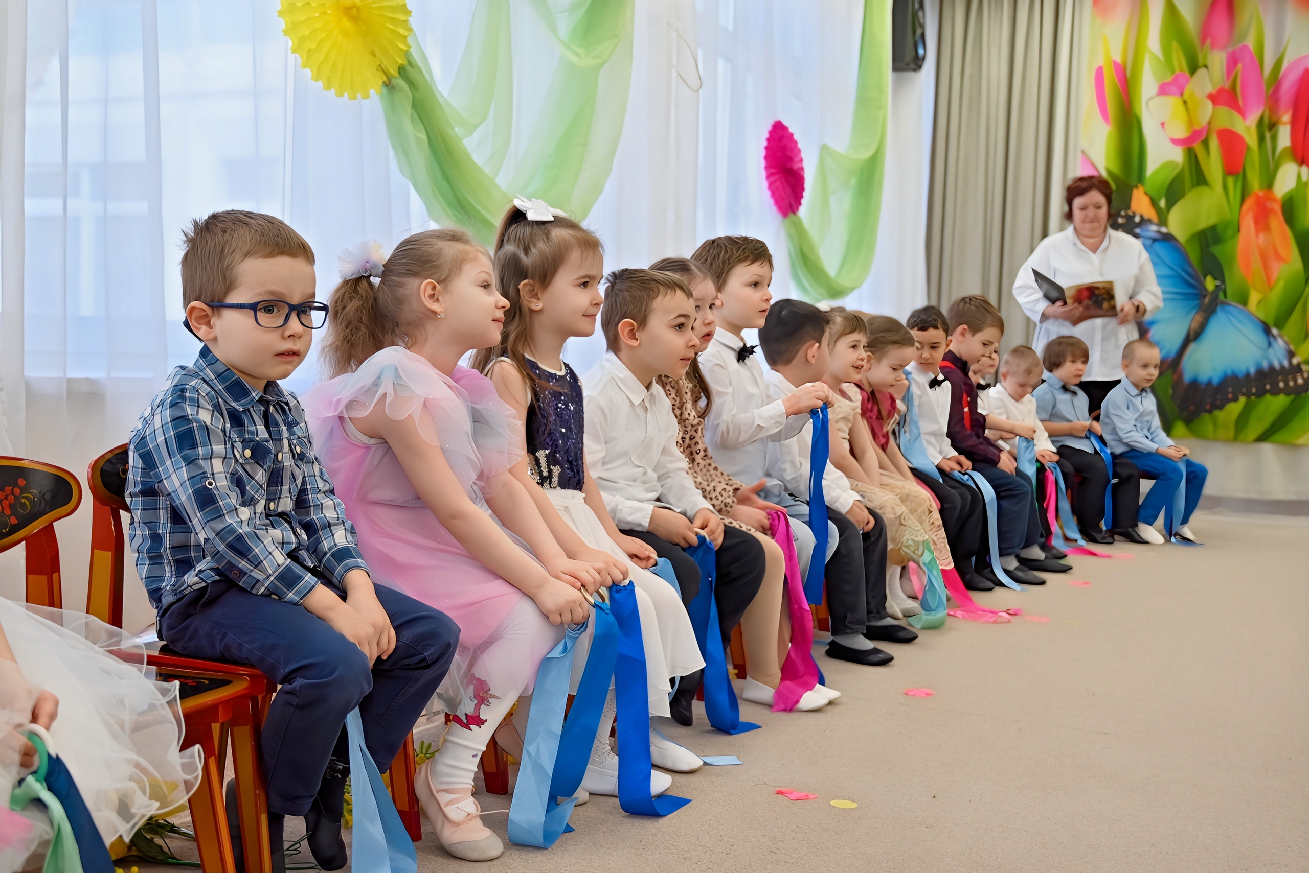 Праздник в группе «Дружная семейка». Семейный и детский фотограф Москва