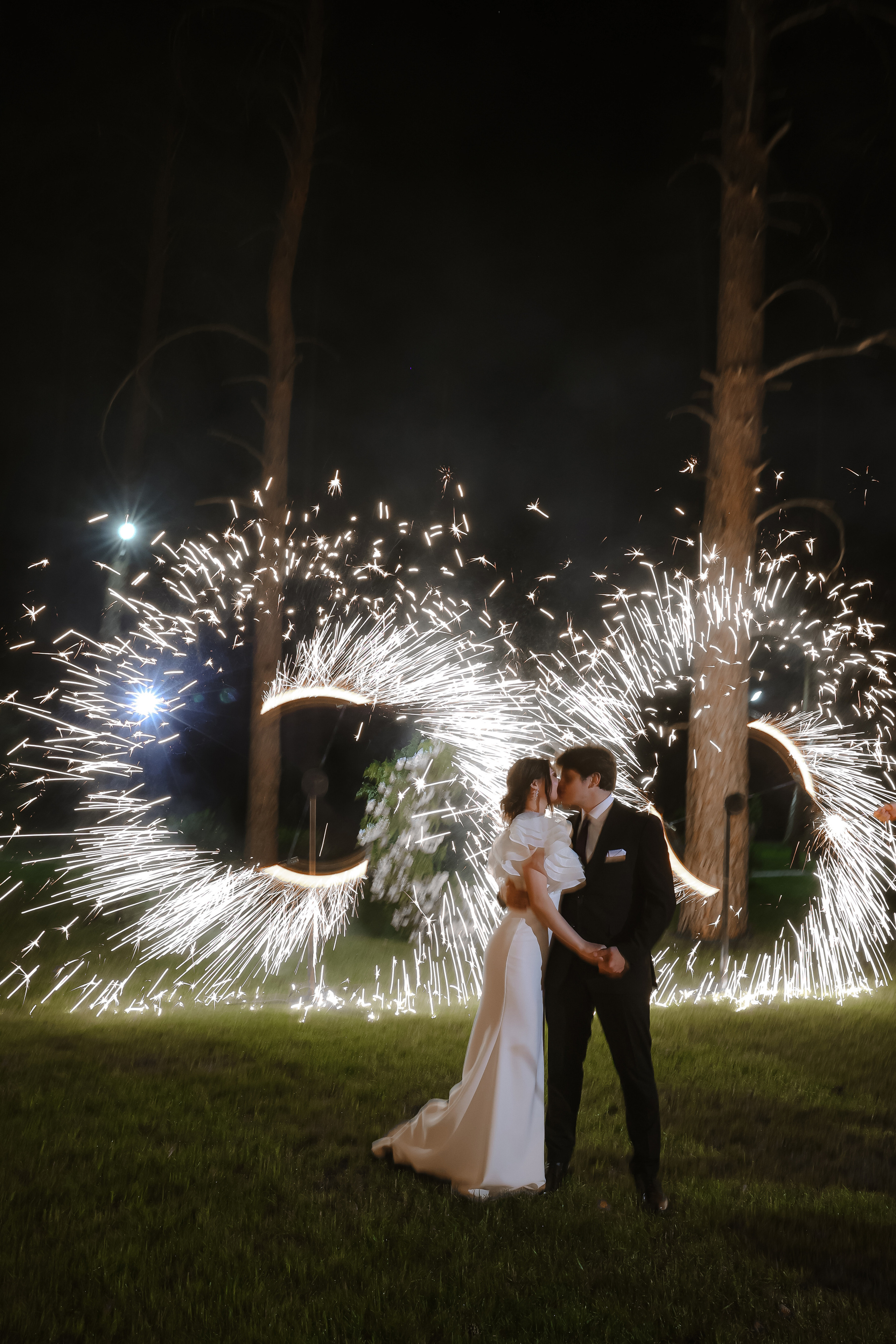 Свадебная фотосессия очень позитивной пары в Тольятти. Свадебный и семейный фотограф в Самаре и Тольятти | Елена Топанцева