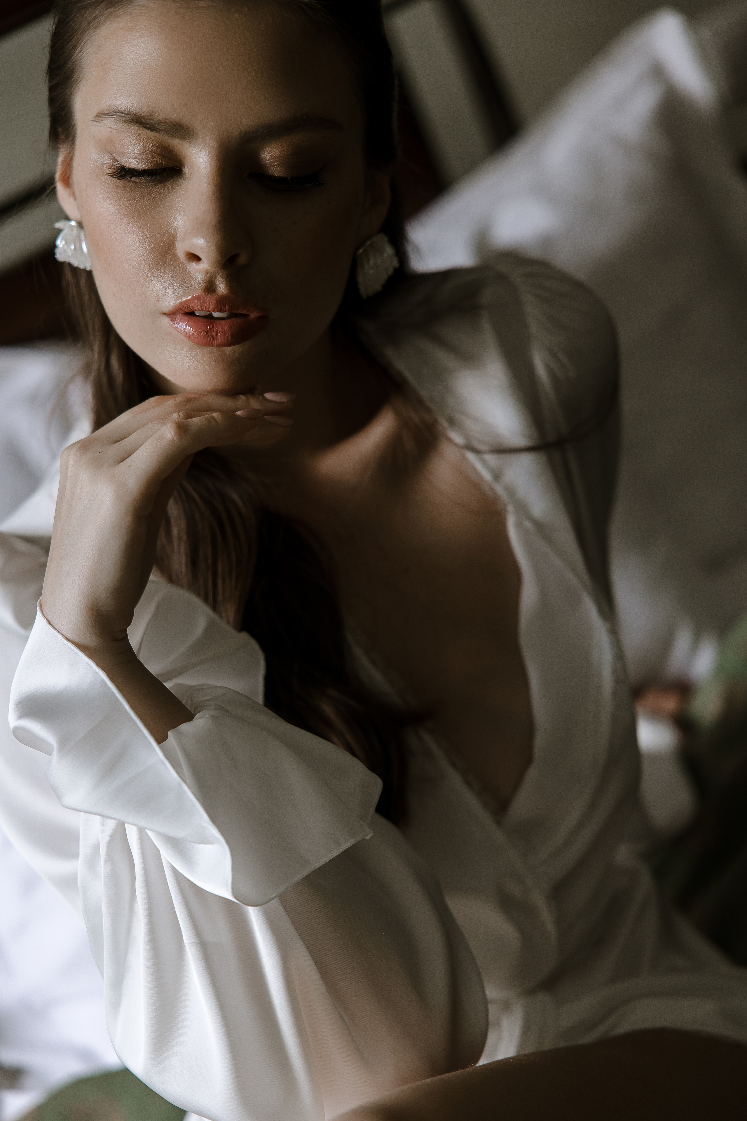 Утро невесты в историческом номере отеля. Свадебный и семейный фотограф в Самаре и Тольятти | Елена Топанцева