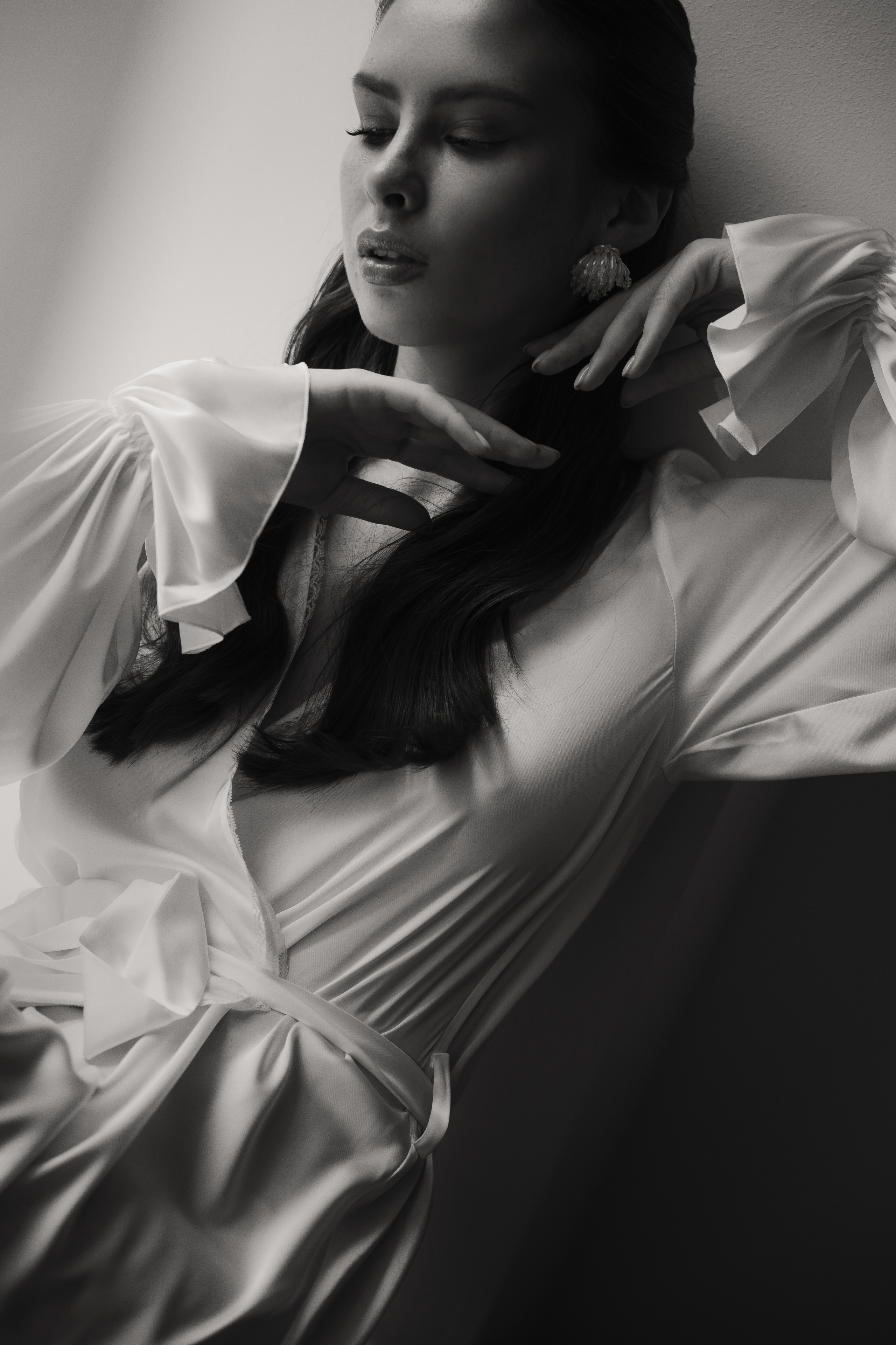 Утро невесты в историческом номере отеля. Свадебный и семейный фотограф в Самаре и Тольятти | Елена Топанцева