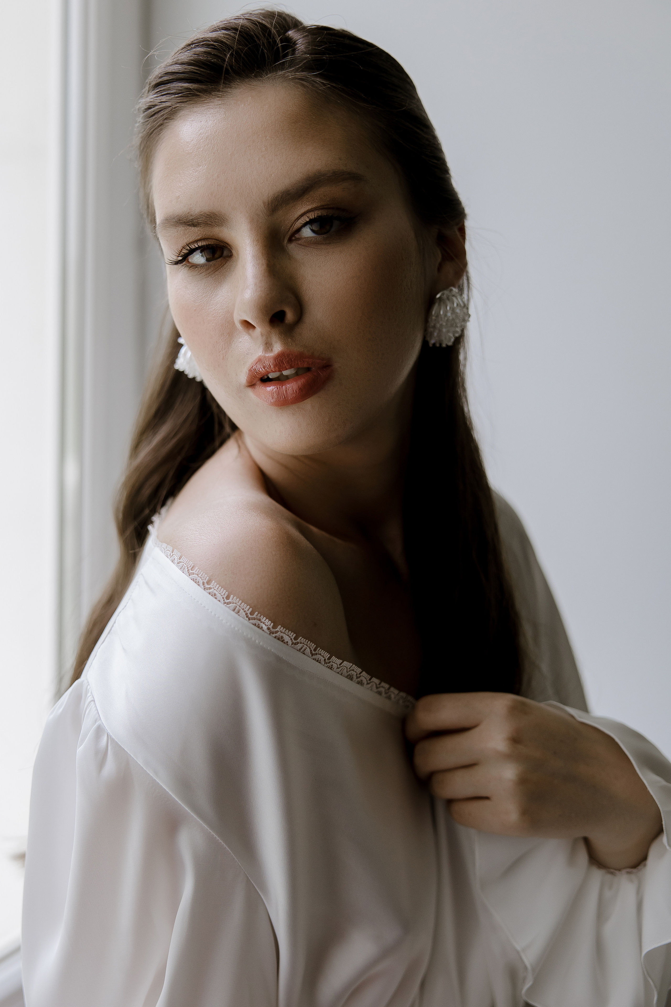 Утро невесты в историческом номере отеля. Свадебный и семейный фотограф в Самаре и Тольятти | Елена Топанцева