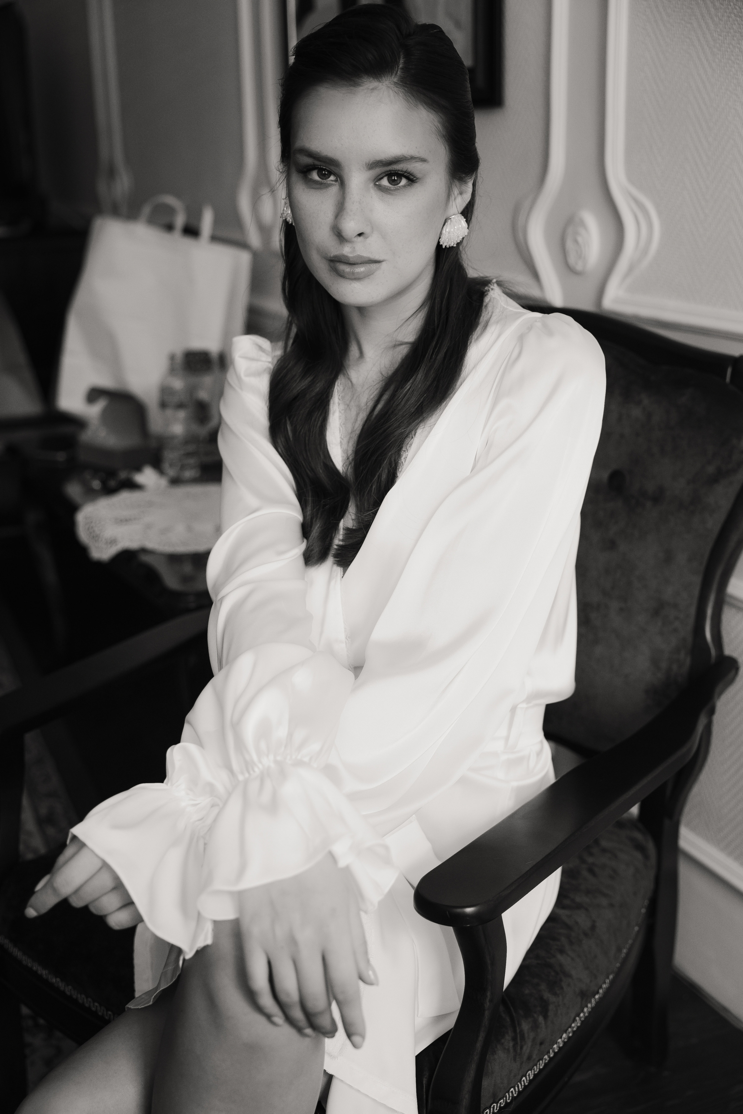 Утро невесты в историческом номере отеля. Свадебный и семейный фотограф в Самаре и Тольятти | Елена Топанцева