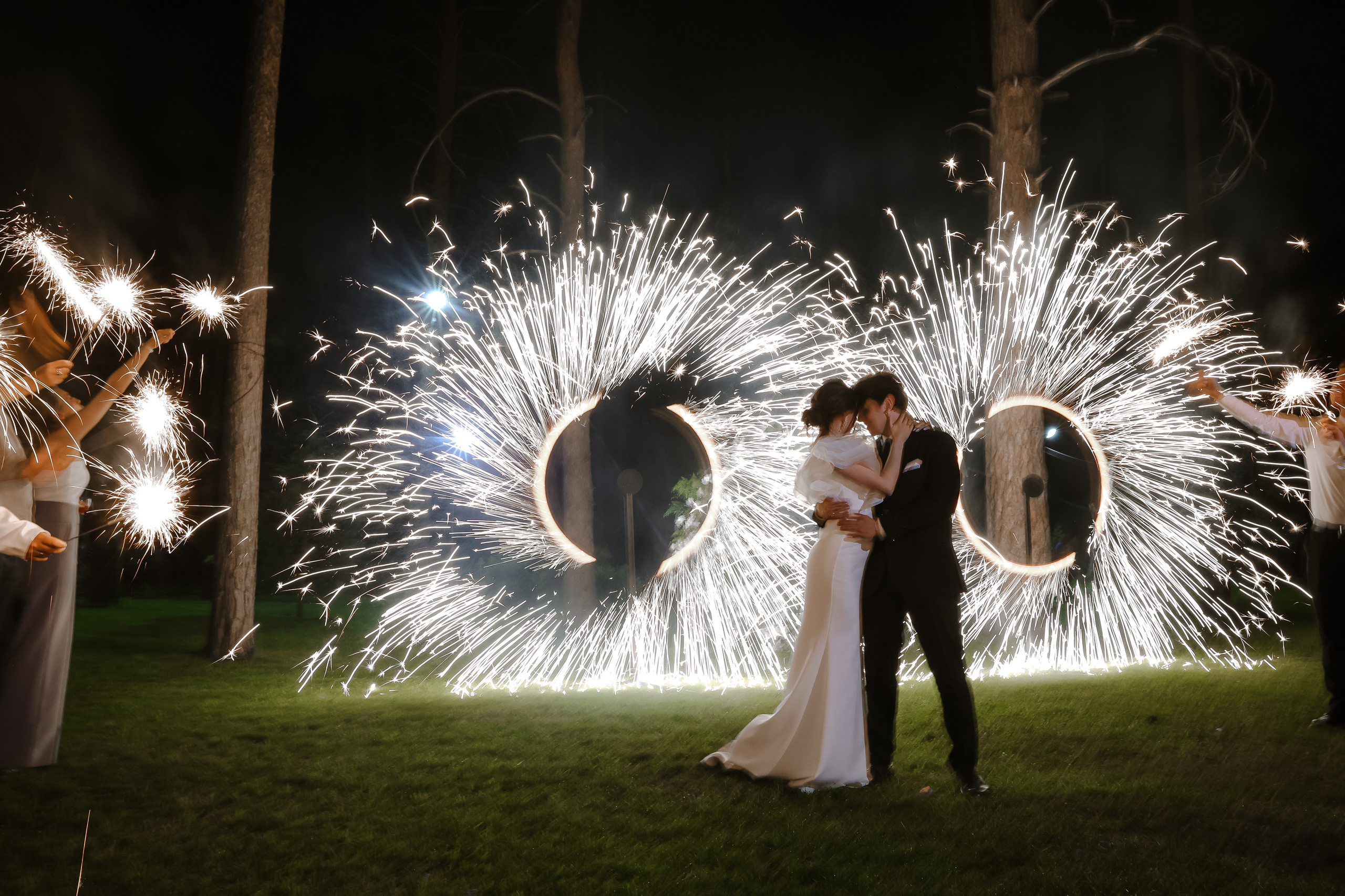 Свадебная фотосессия очень позитивной пары в Тольятти. Свадебный и семейный фотограф в Самаре и Тольятти | Елена Топанцева