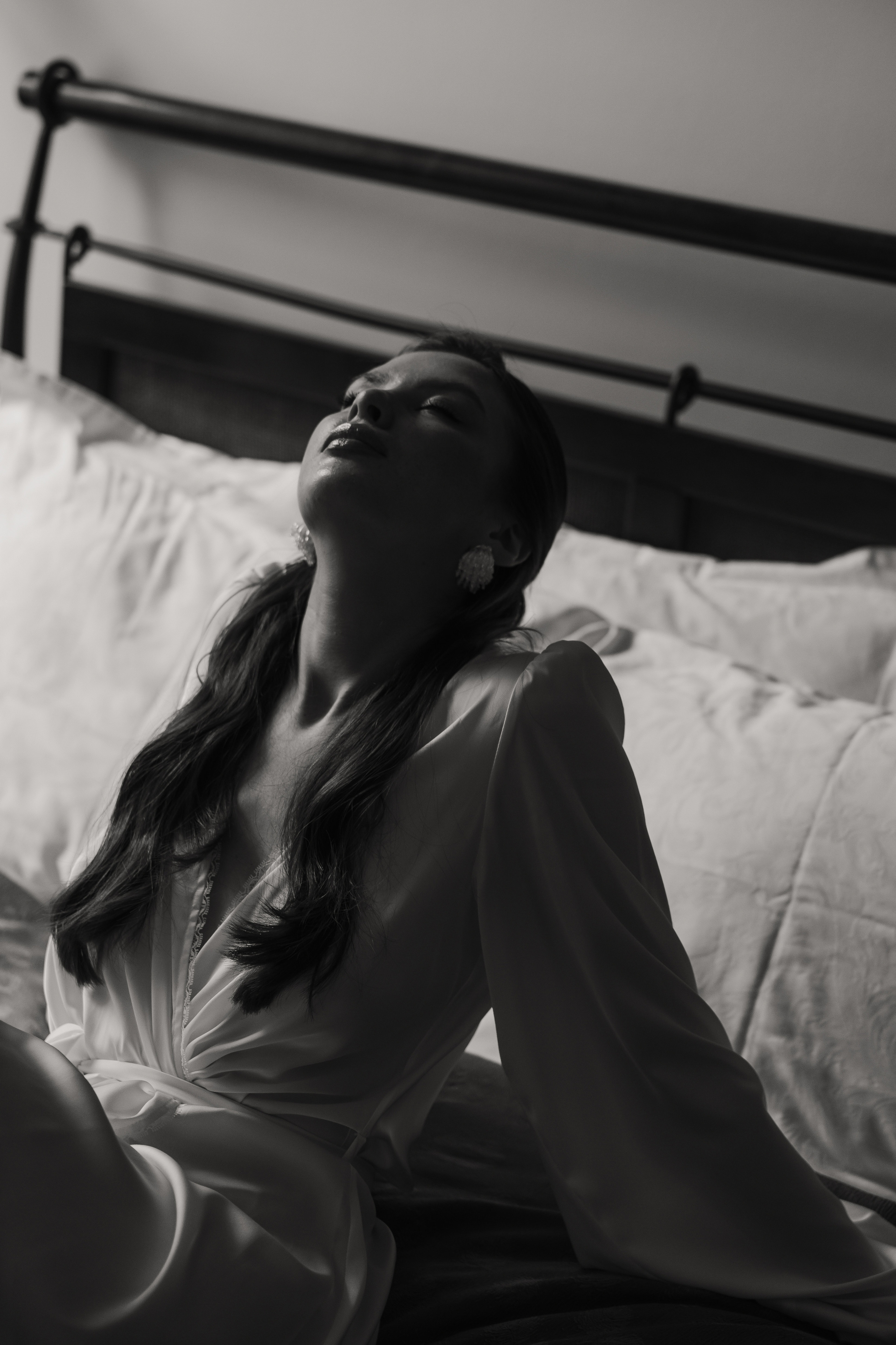 Утро невесты в историческом номере отеля. Свадебный и семейный фотограф в Самаре и Тольятти | Елена Топанцева