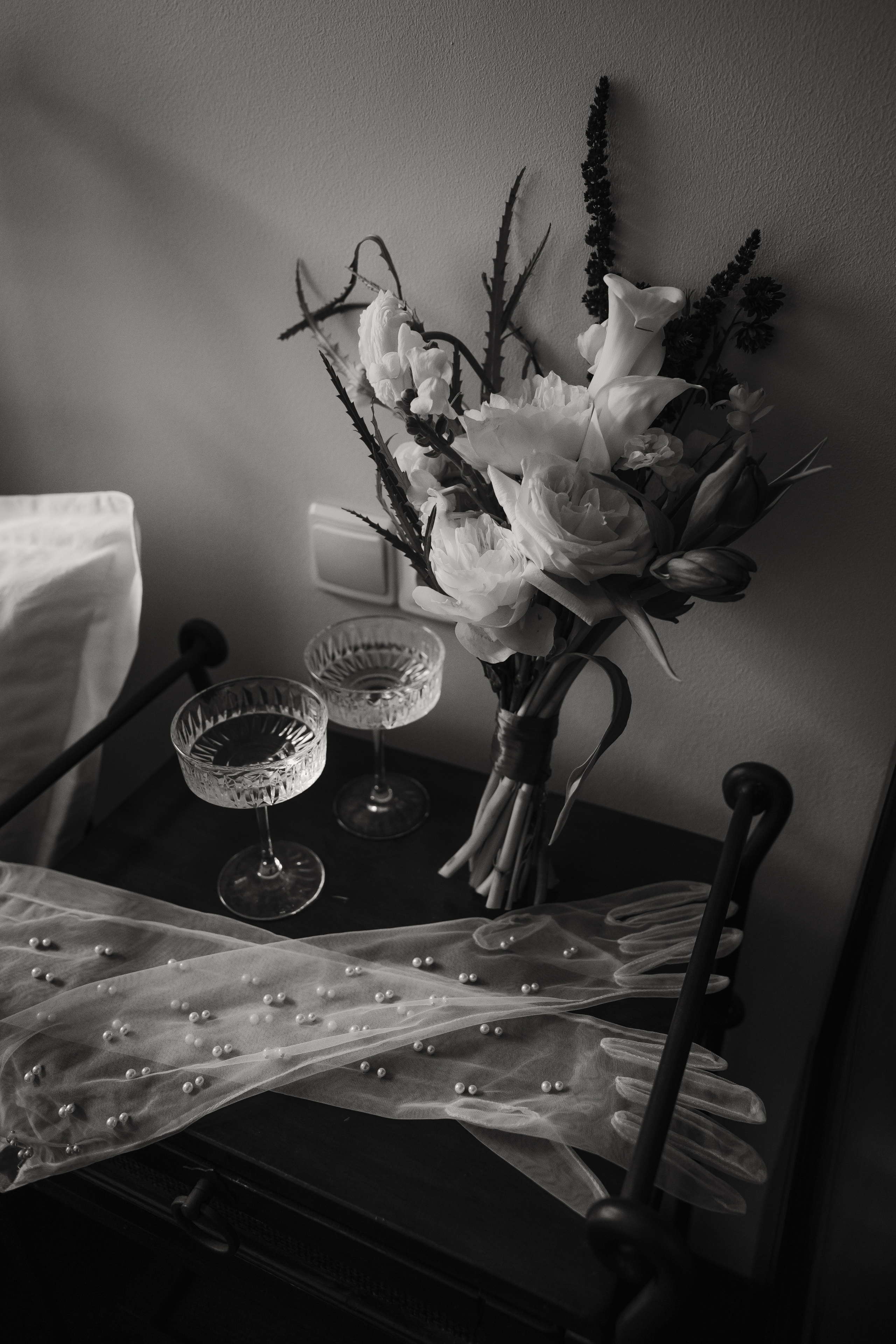 Утро невесты в историческом номере отеля. Свадебный и семейный фотограф в Самаре и Тольятти | Елена Топанцева