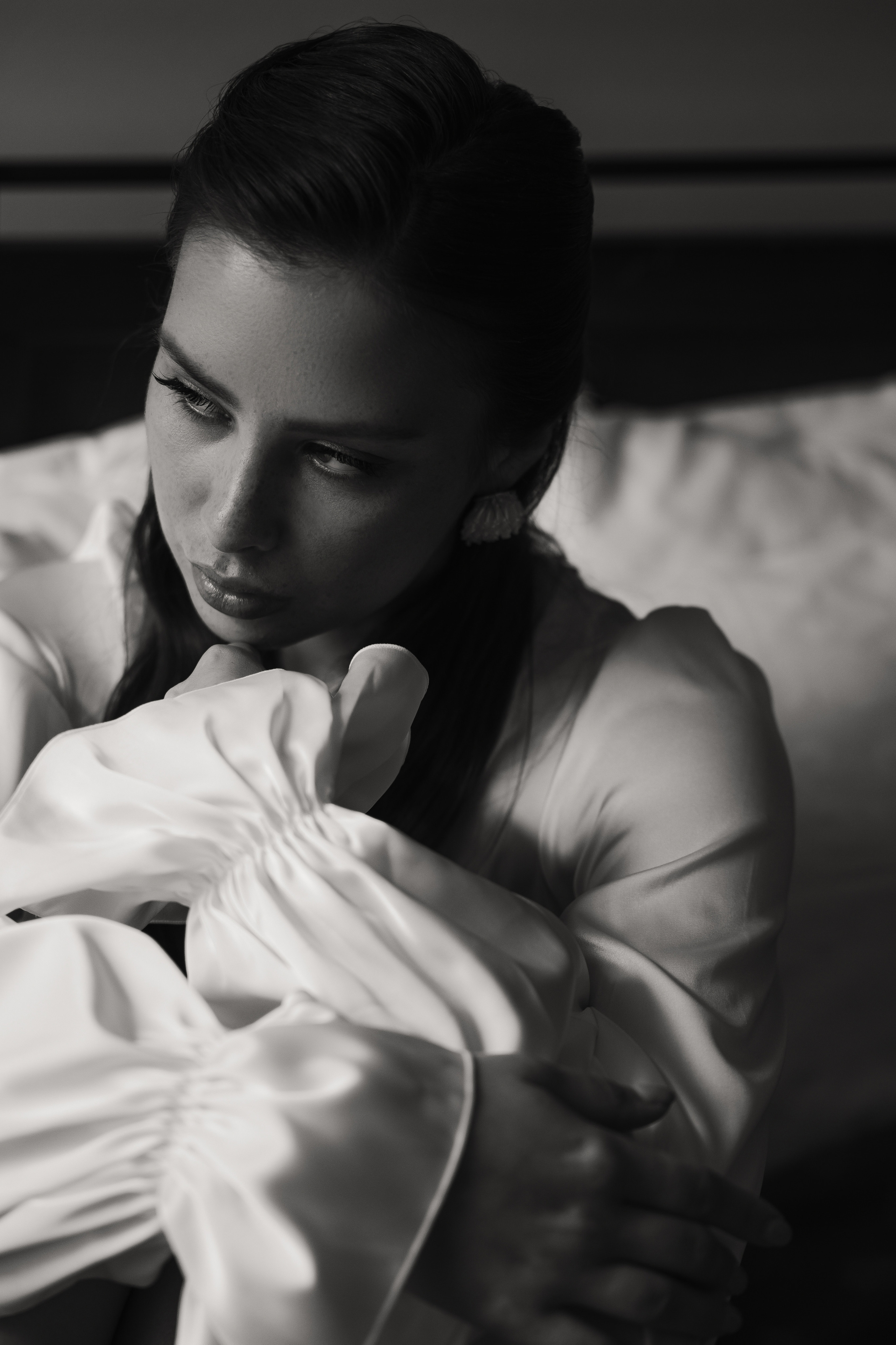 Утро невесты в историческом номере отеля. Свадебный и семейный фотограф в Самаре и Тольятти | Елена Топанцева