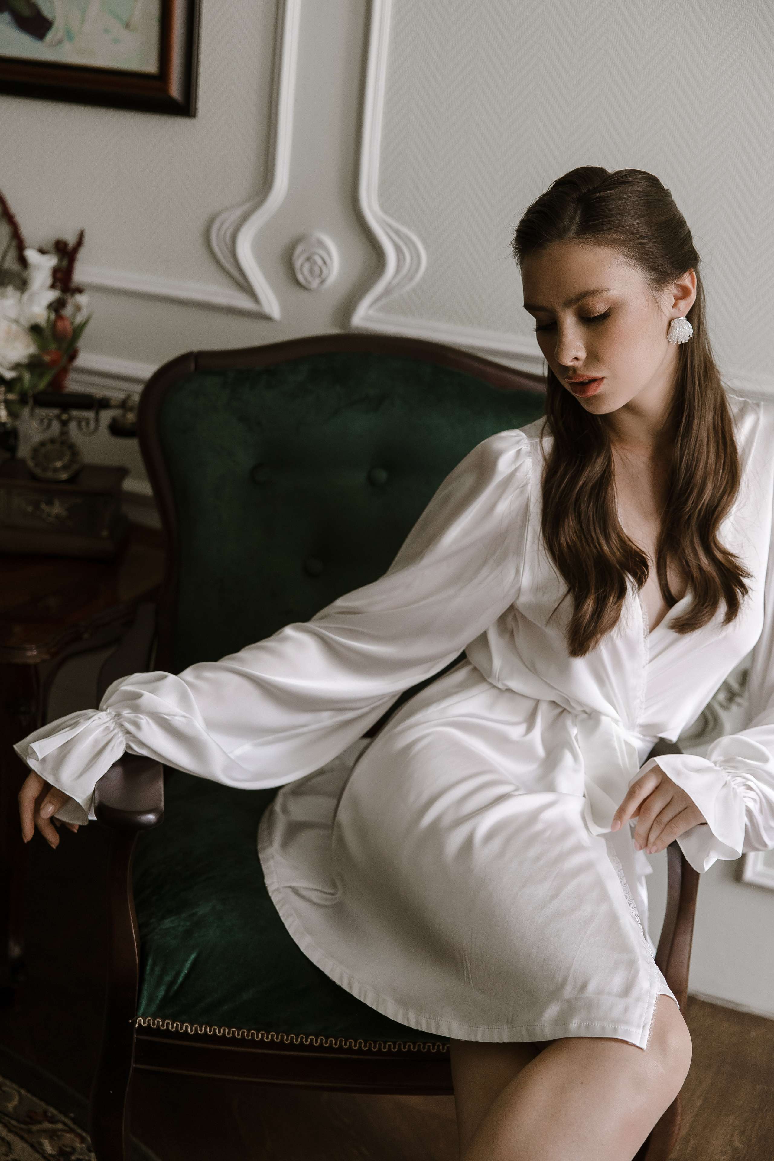 Утро невесты в историческом номере отеля. Свадебный и семейный фотограф в Самаре и Тольятти | Елена Топанцева