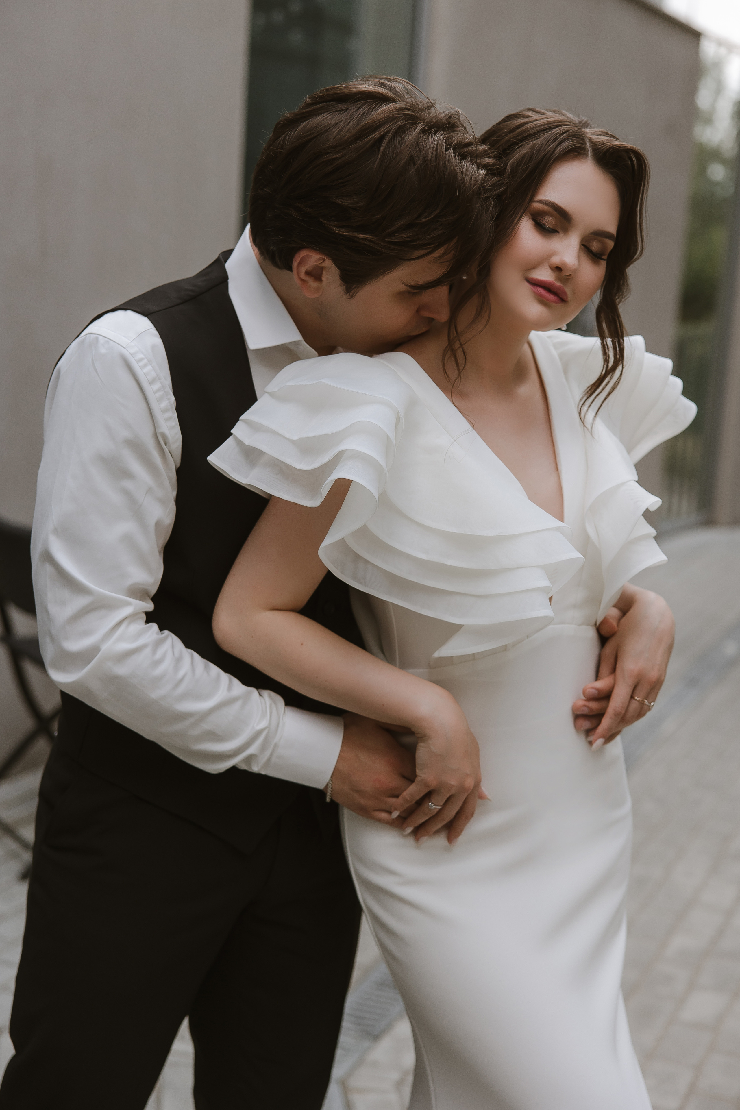 Свадебная фотосессия очень позитивной пары в Тольятти. Свадебный и семейный фотограф в Самаре и Тольятти | Елена Топанцева