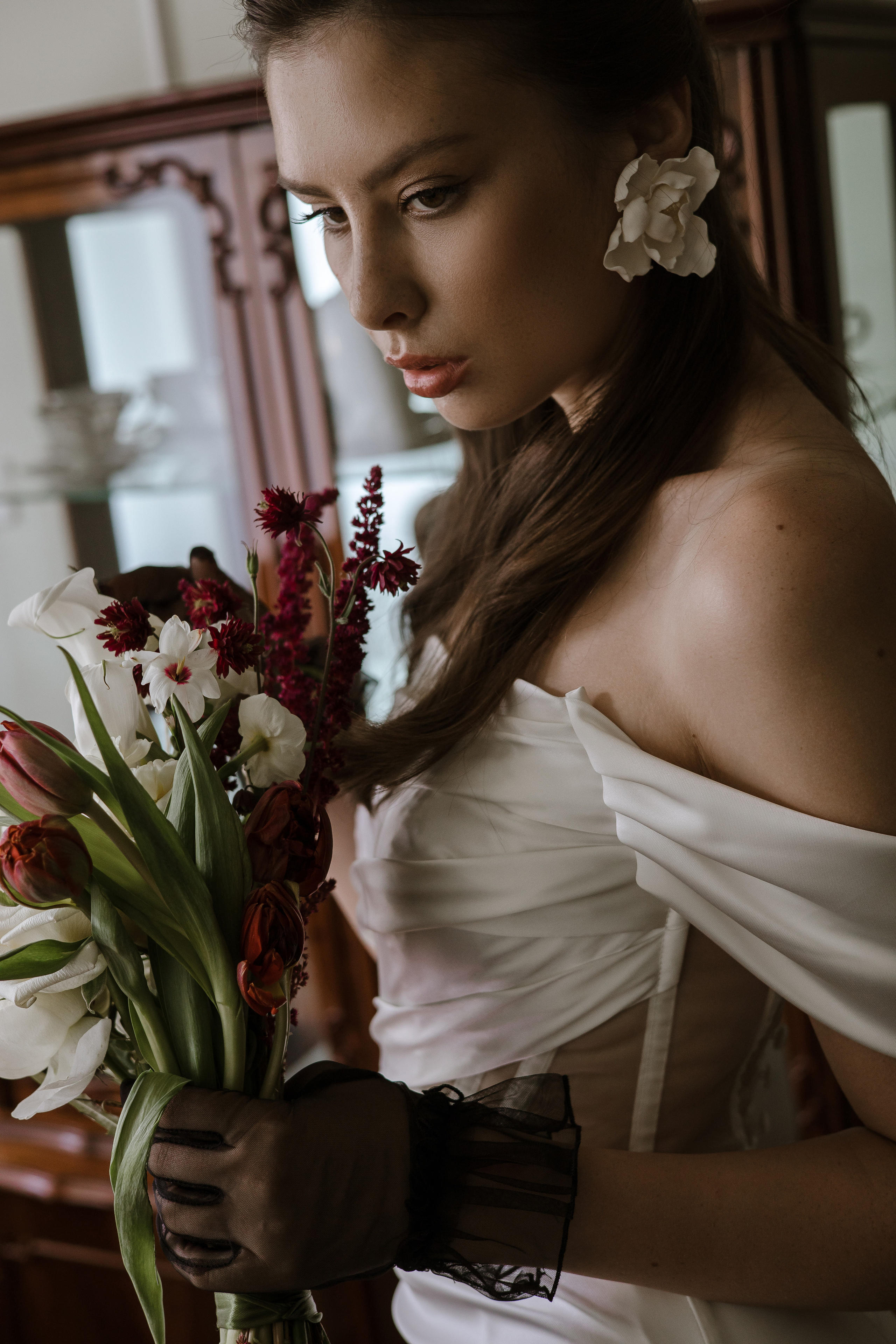 Утро невесты в историческом номере отеля. Свадебный и семейный фотограф в Самаре и Тольятти | Елена Топанцева