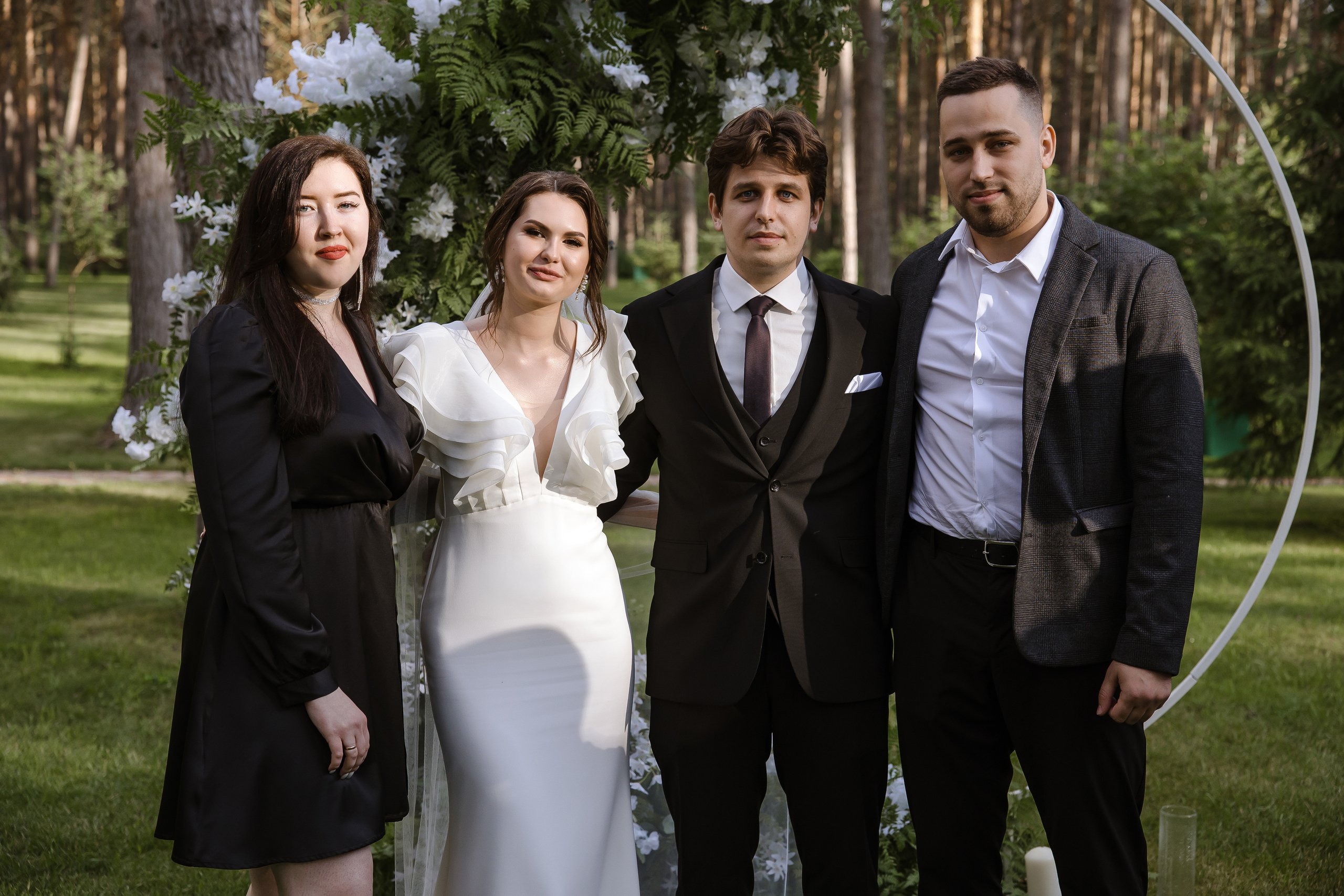 Свадебная фотосессия очень позитивной пары в Тольятти. Свадебный и семейный фотограф в Самаре и Тольятти | Елена Топанцева