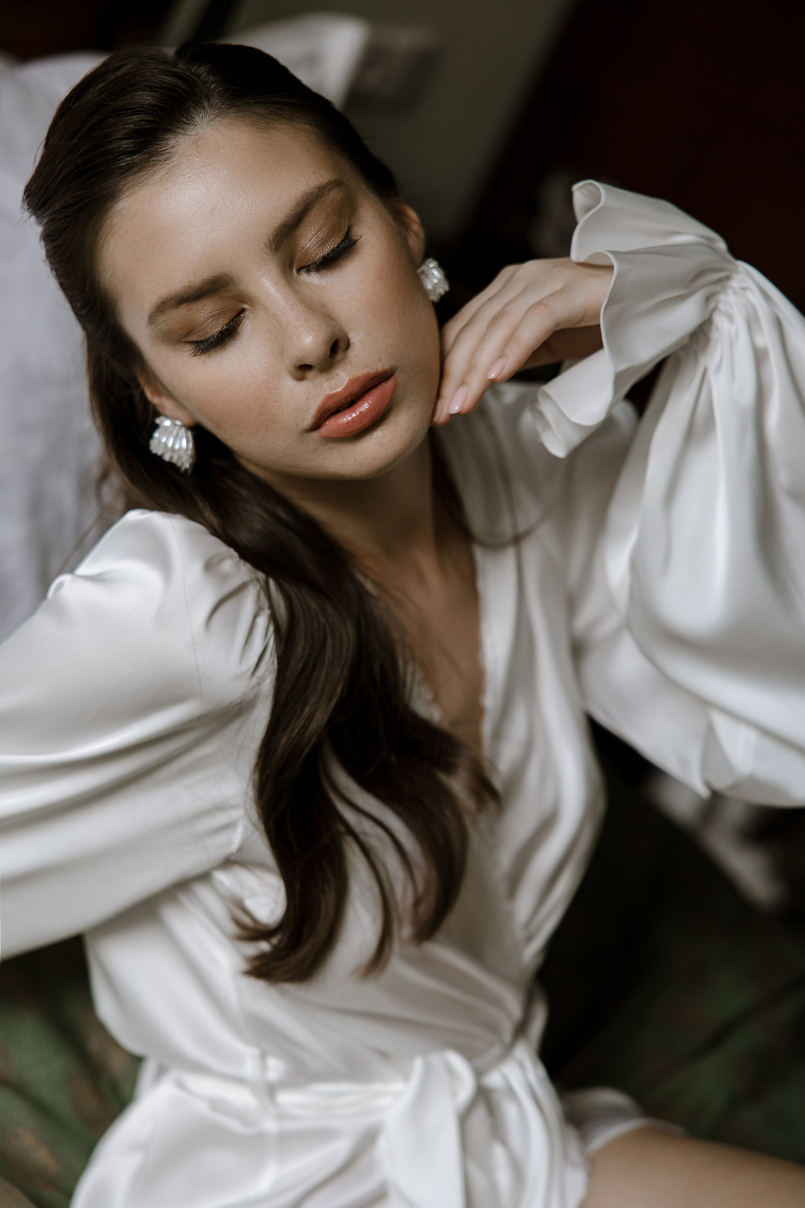 Утро невесты в историческом номере отеля. Свадебный и семейный фотограф в Самаре и Тольятти | Елена Топанцева