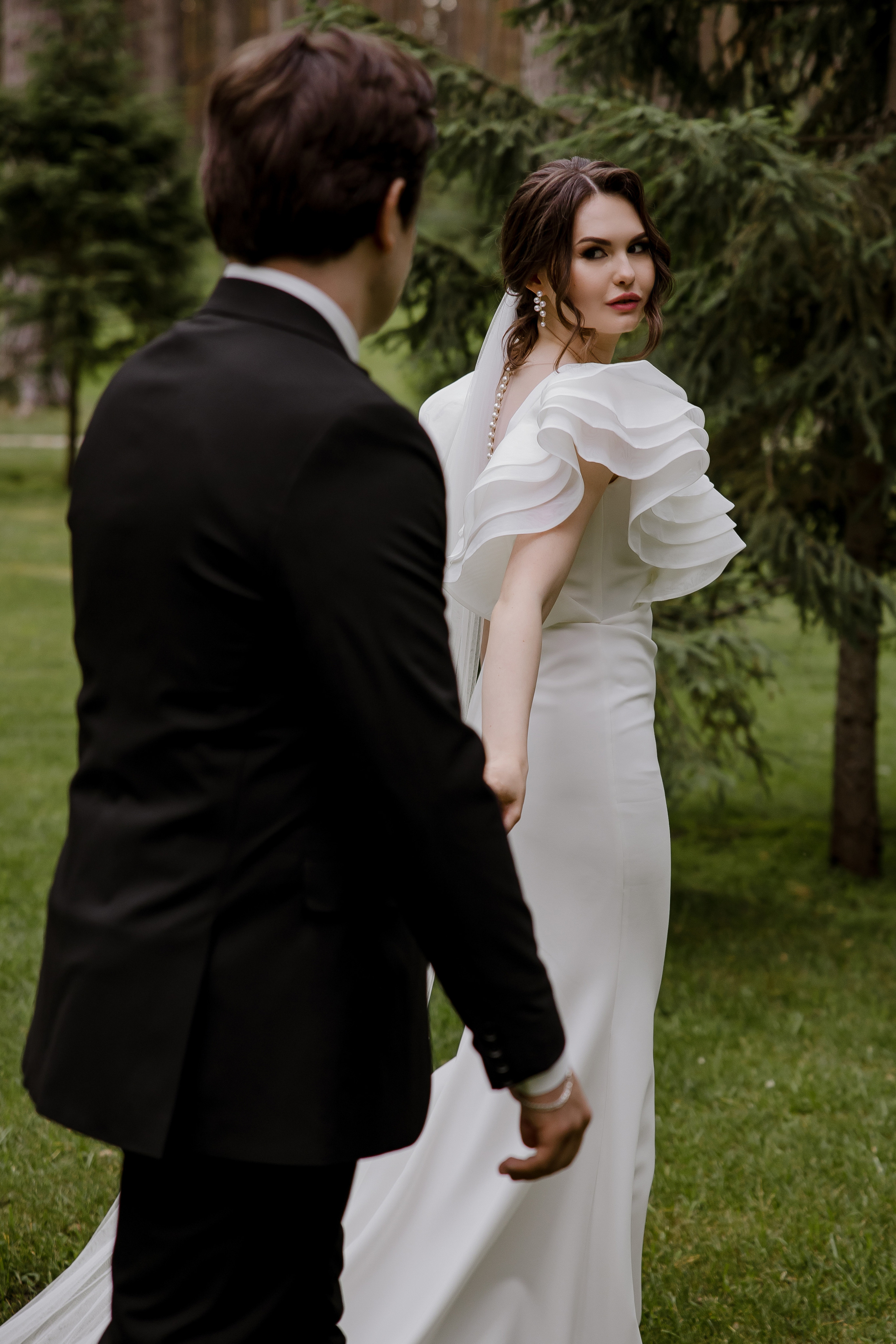 Свадебная фотосессия очень позитивной пары в Тольятти. Свадебный и семейный фотограф в Самаре и Тольятти | Елена Топанцева