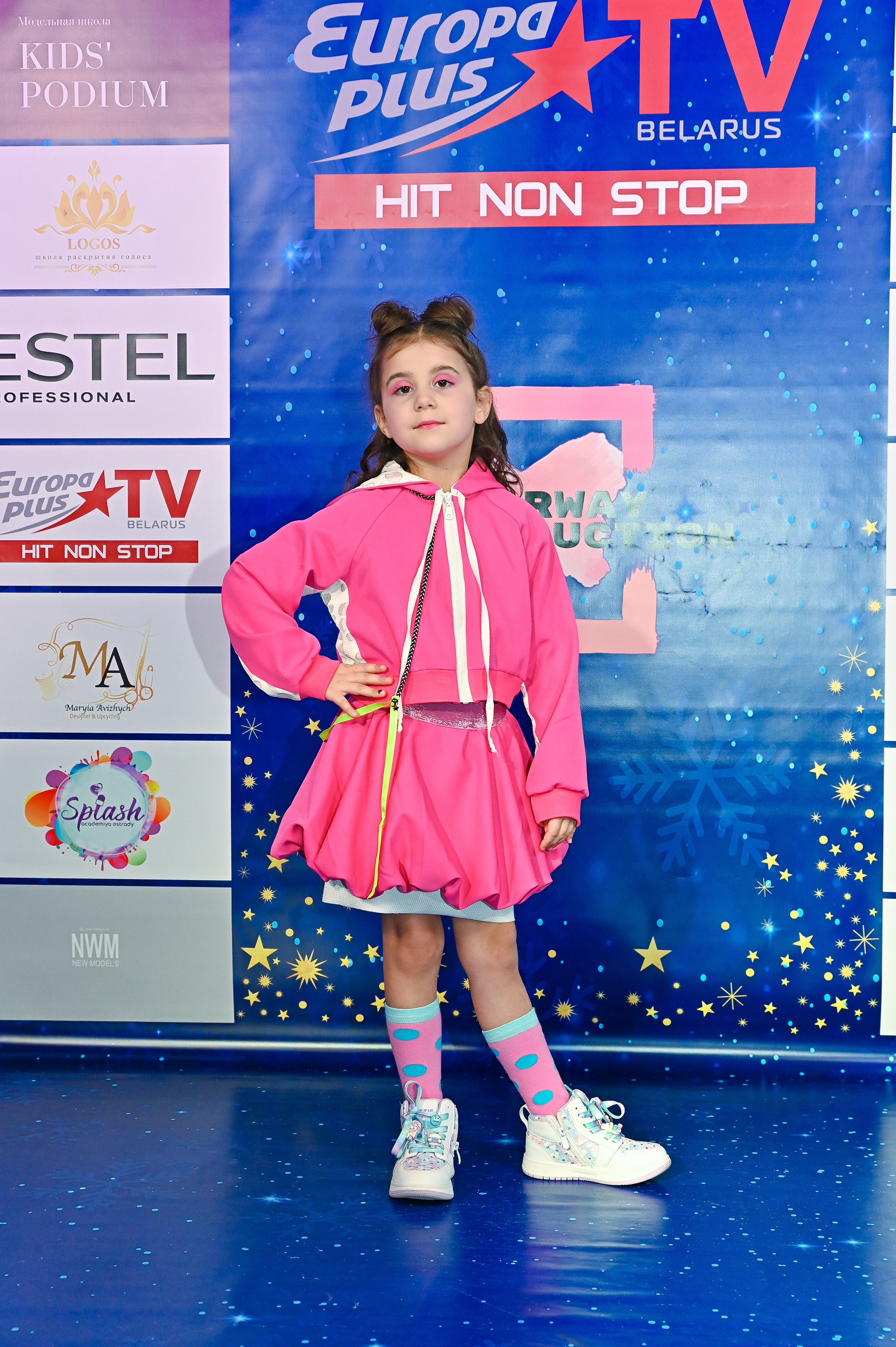 Большая новогодняя тусовка. Фотоуслуги, услуги фотографа, фотографирование важных событий