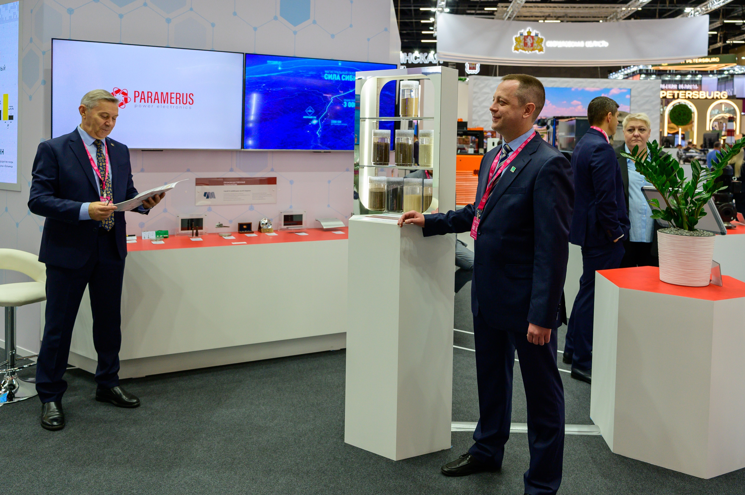 «ИННОПРОМ. Беларусь» — это международная промышленная выставка, объединяющая представителей различных отраслей промышленности, инновационных компаний, инвесторов и государственных структур. Это уникальная платформа для обмена опытом, внедрения новых идей и технологий, что способствует повышению актуальности отрасли и развитию сотрудничества между странами.#БольшаяпромышленнаянеделявМинске @belexpo_by@ph.andrey_puhach #bigindustrialweek #bigindustrialwee