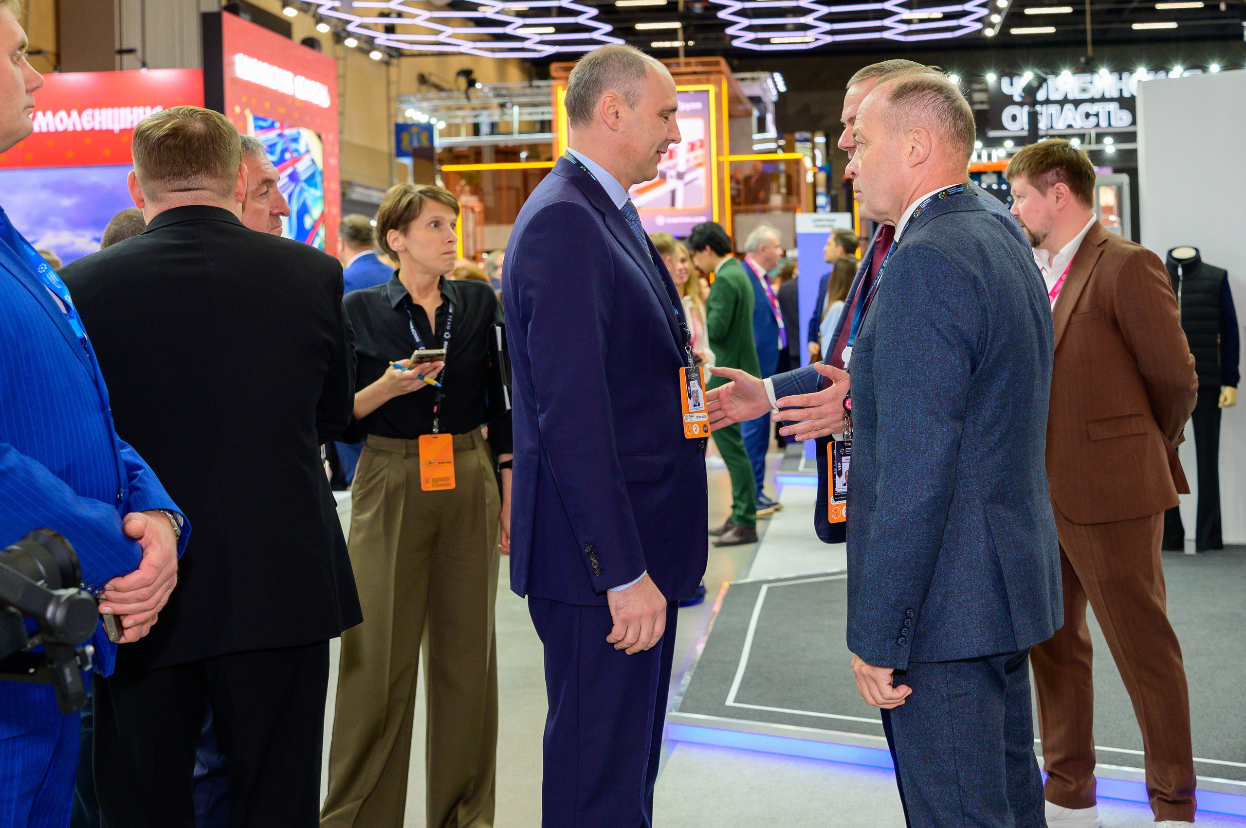 BigindustrialweekBelarus. Фотоуслуги, услуги фотографа, фотографирование важных событий