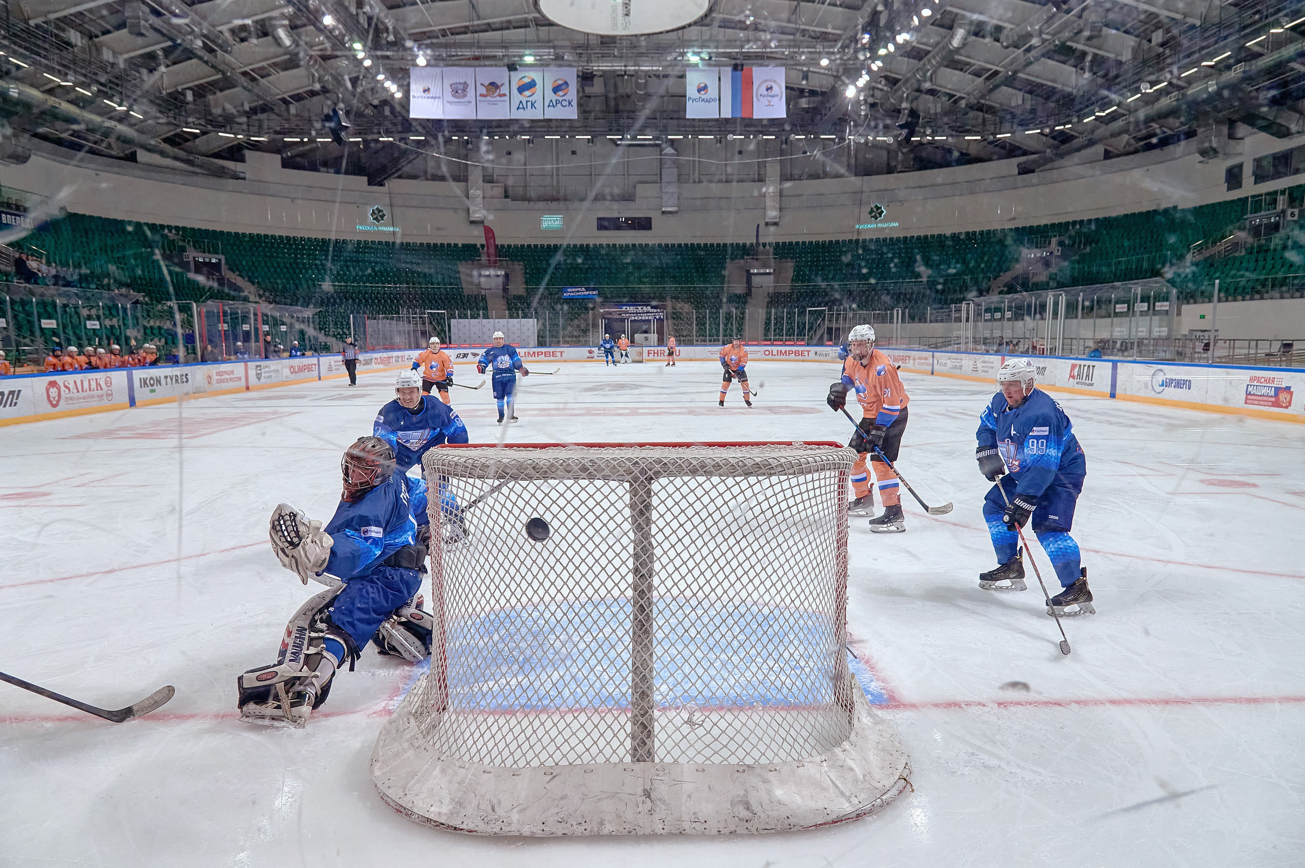 Платинум Арена — Хоккей — РусГидро. Фотограф Яковлев Роман — Красноярск