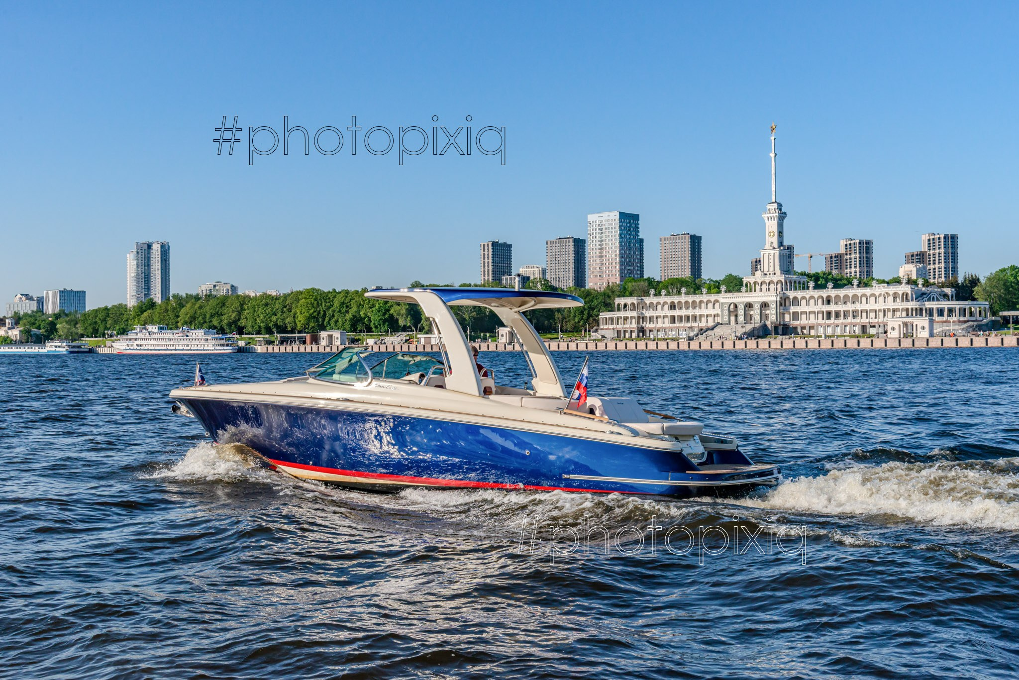Фотосъёмка катера Chris Сraft для брокера. Интерьерная съёмка и виртуальные туры — Интерьерный фотограф Кузнецов Сергей (photopixiq)