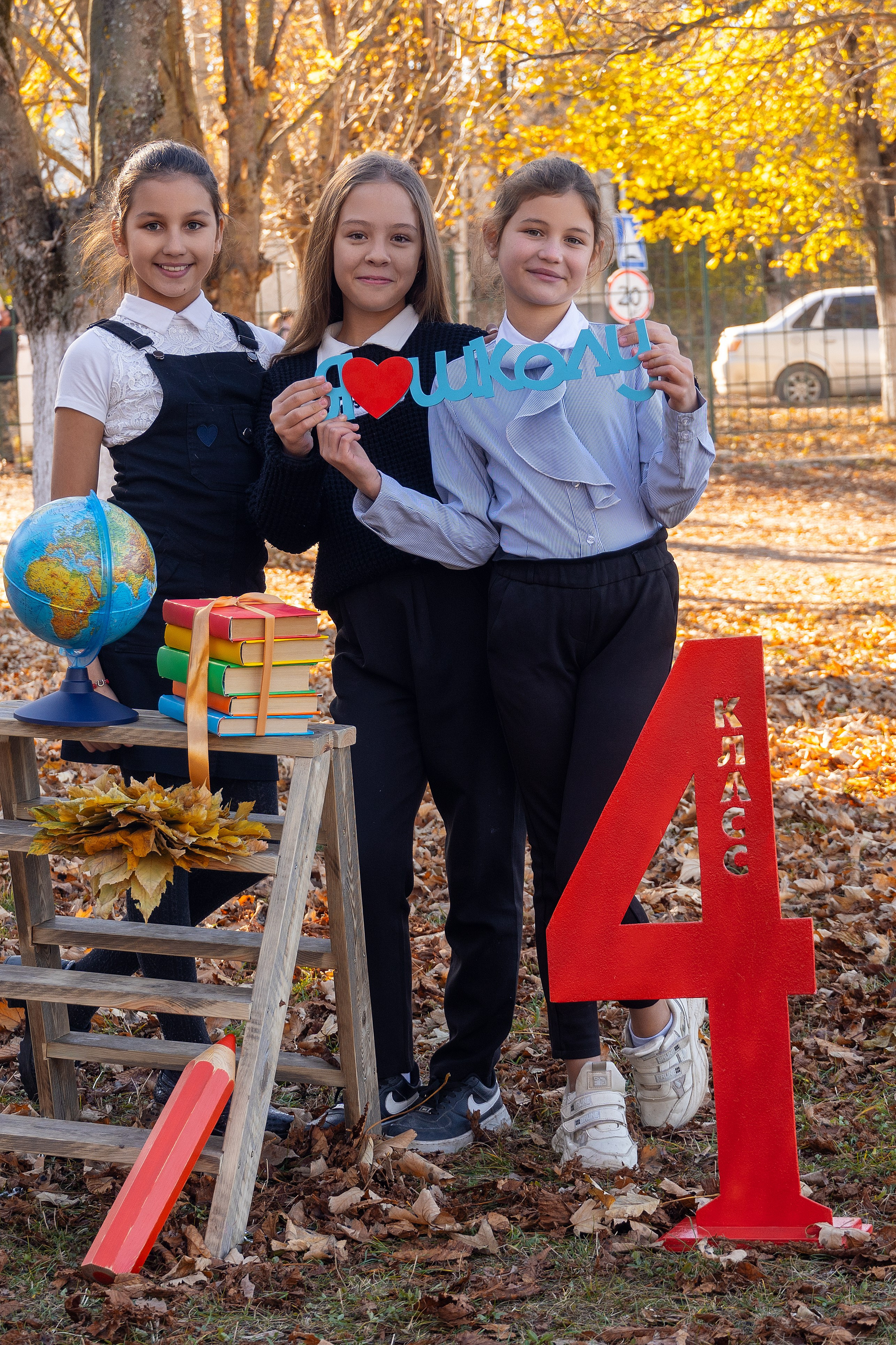 Начальная школа. Выпускные альбомы для детских садов и школ в Симферополе и Крыму — фотограф Ирина Найкина