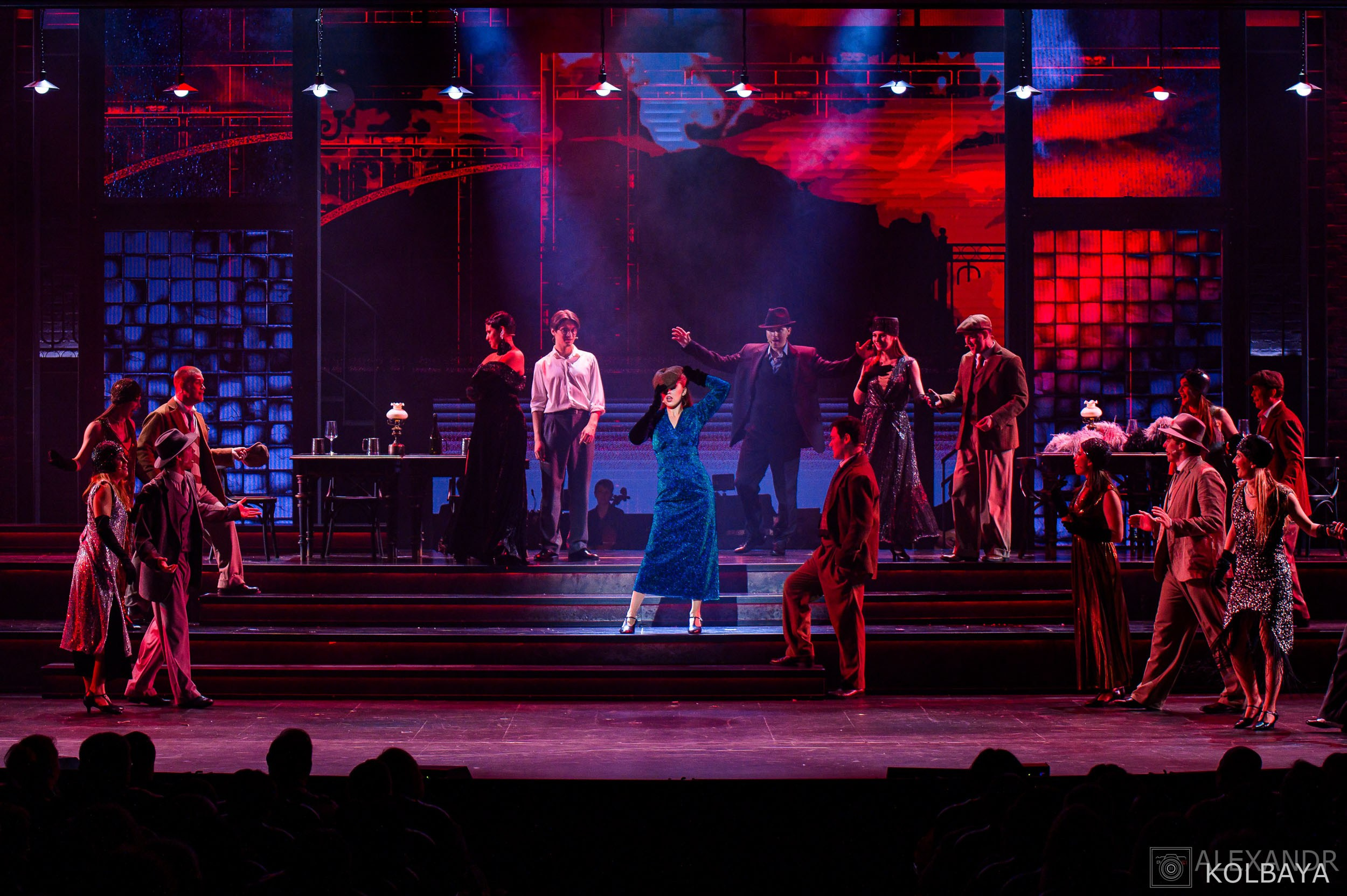 Фоторепортаж с мюзикла Вальс-Бостон 18 сентября 2025 года. Концертный и театральный репортажный фотограф в Москве Александр Колбая