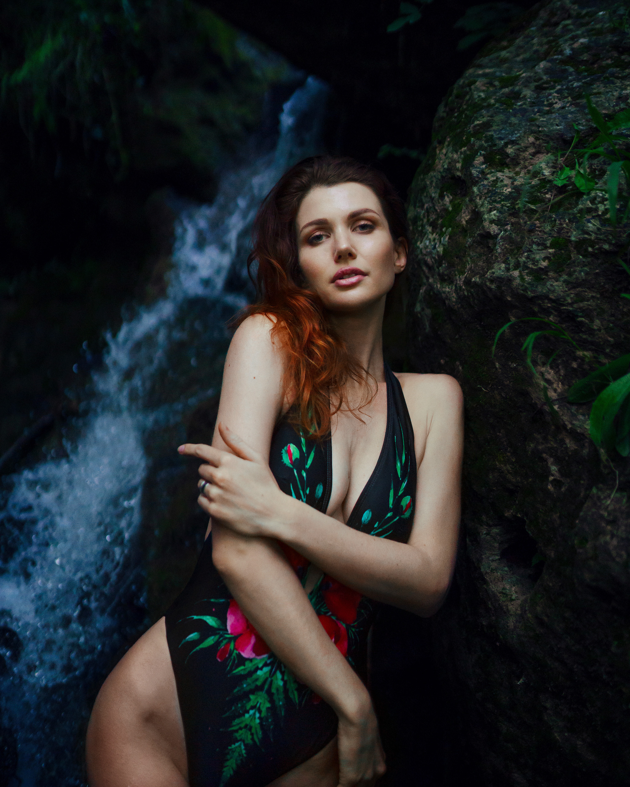 Фотосессия на водопаде в Крыму. Фотограф Севастополь Крым | Шестаков Илья