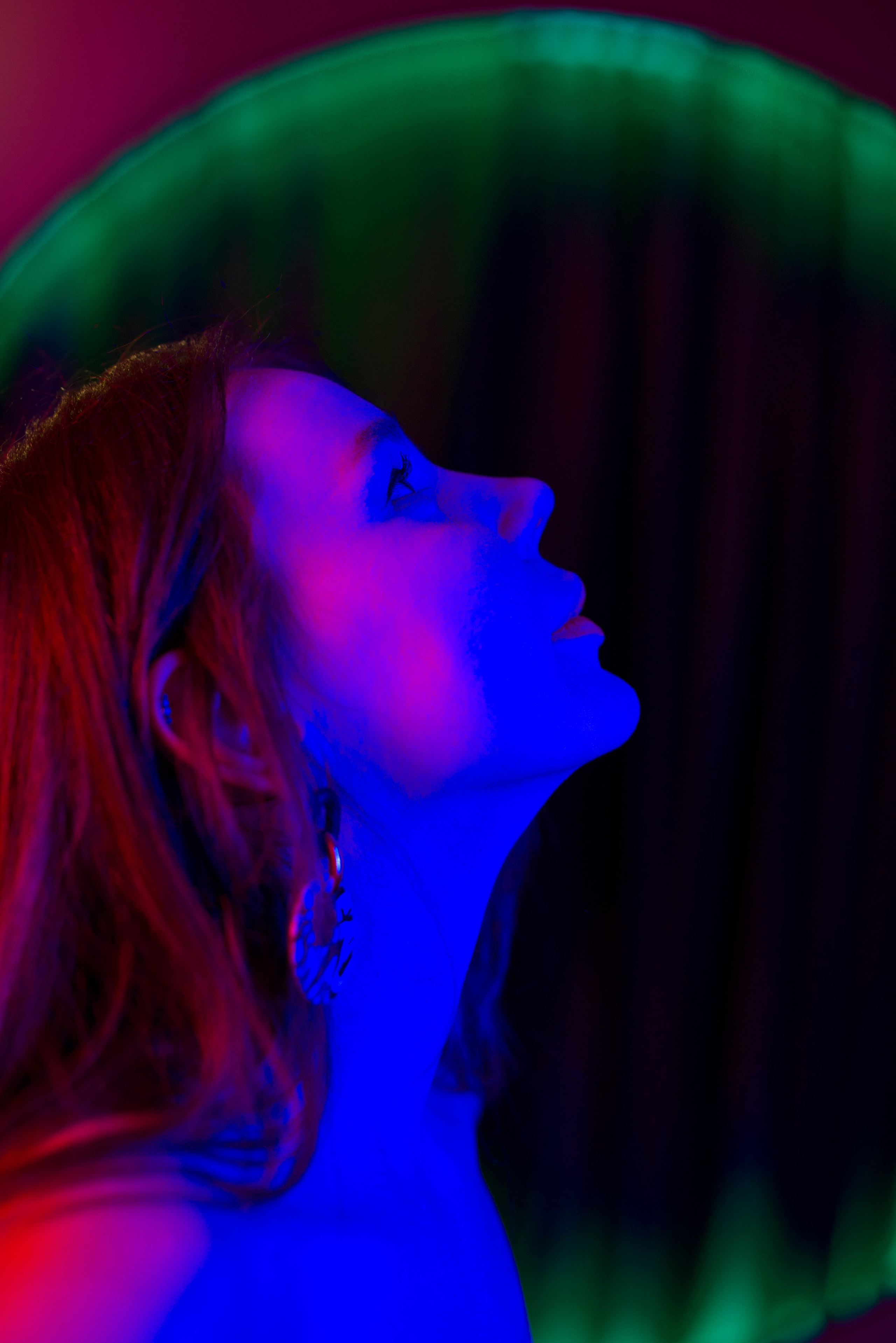 Анастасия Соловьёва. Неоновый портрет