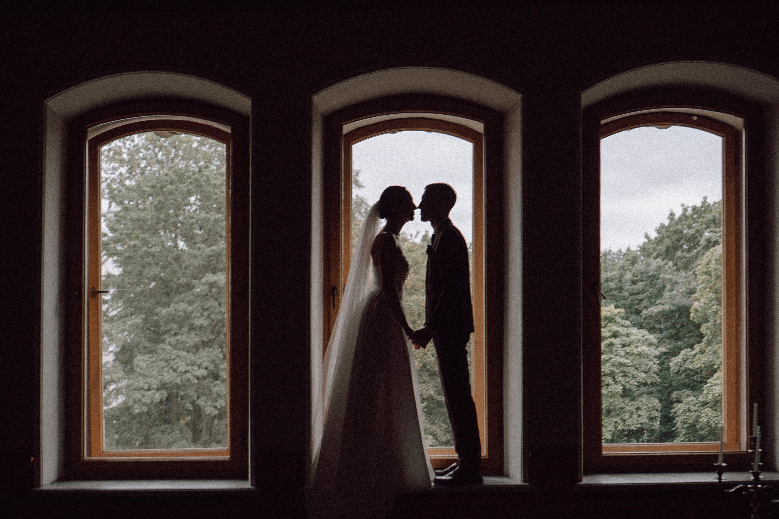 СВАДЕБНАЯ ПРОГУЛКА В САНТК-ПЕТЕРБУРГЕ (ИСАКИЕВСКИЙ СОБОР, ЗИМНЯЯ КАНАВКА, ЭРМИТАЖ И БОЛЬШАЯ МОРСКАЯ УЛИЦА). Профессиональный фотограф, Санкт-Петербург — Виктория Богомолова