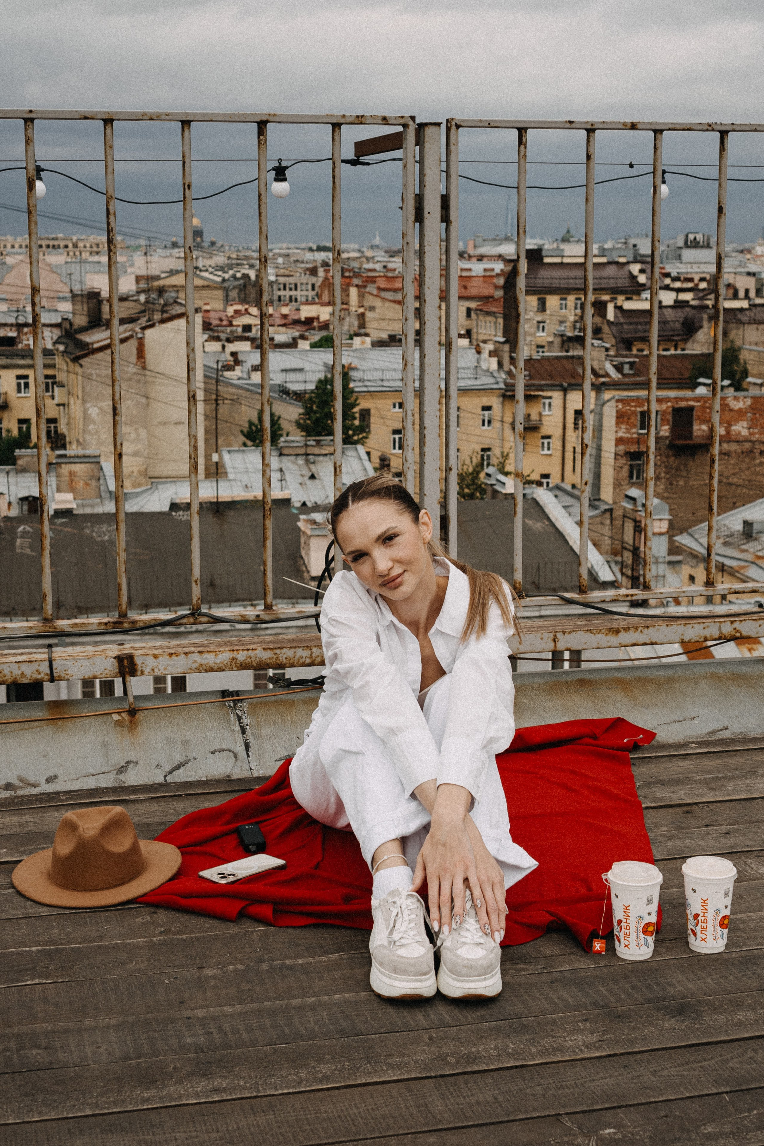 МЫ ГУЛЯЛИ ПРО КРЫШАМ ПИТЕРА. Профессиональный фотограф, Санкт-Петербург — Виктория Богомолова