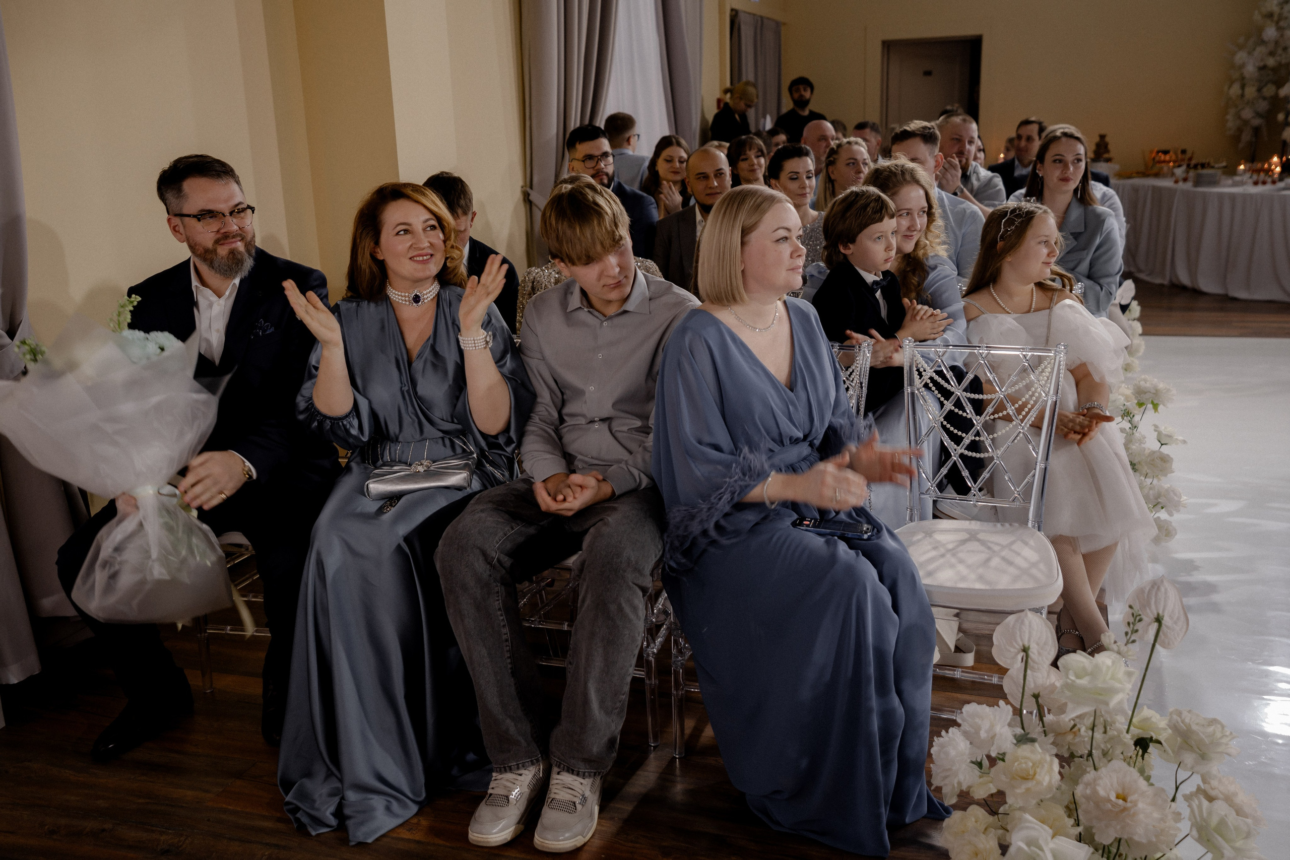 СВАДЕБНАЯ СЬЕМКА СБОРОВ В ОТЕЛЕ И ВЫЕЗД НА ЦЕРЕМОНИЮ (СНЯТО В СИБИРЕ В НИЖНЕВАРТОВСКЕ). Профессиональный фотограф, Санкт-Петербург — Виктория Богомолова