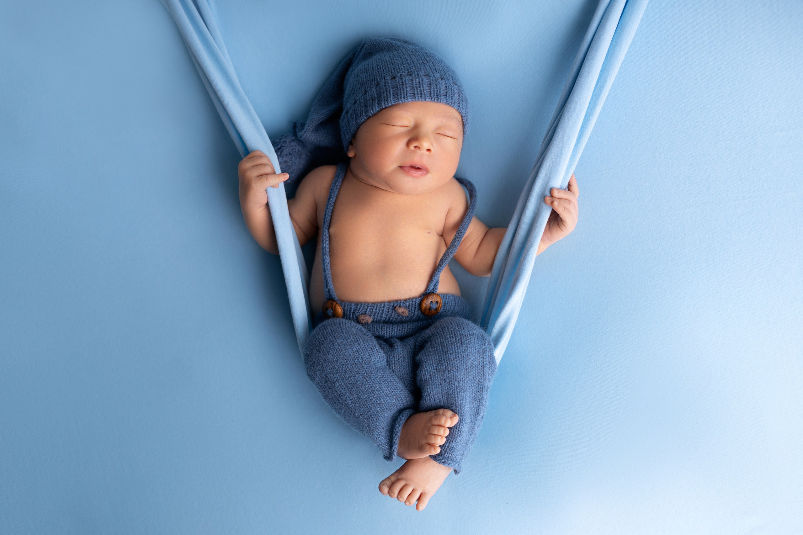 Классическая фотосессия малыша. Фотограф новорожденных малышей в Омске и Омской области Эльвира Камаева