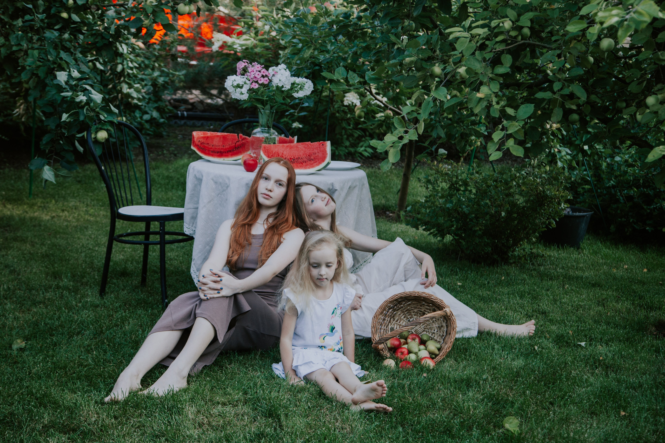 Вечер в саду. Семейный фотограф во Всеволожске и Санкт-Петербурге Юлия Капустина