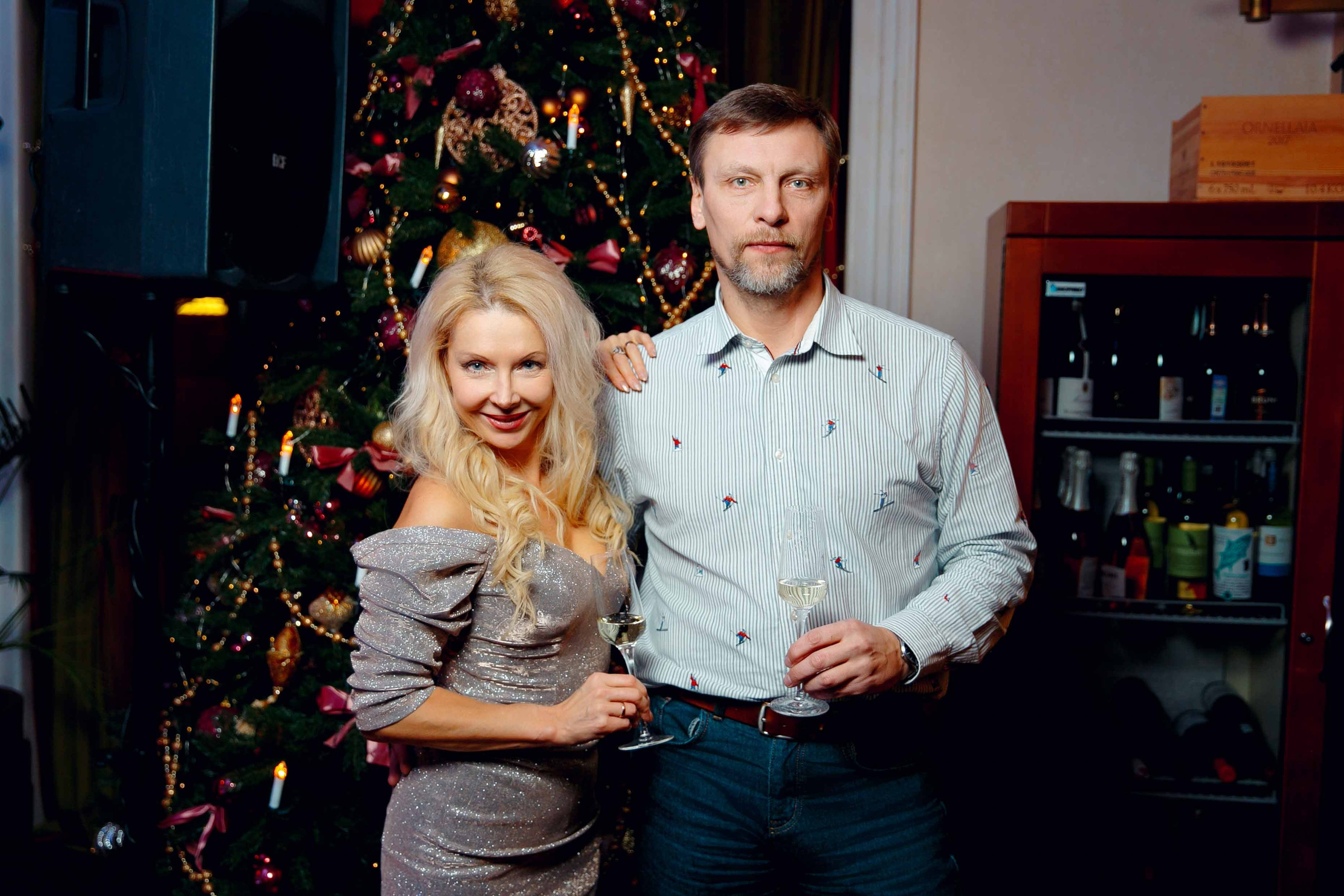 Вечер в «Дежавю». Ваш репортажный фотограф Артемий Антонов