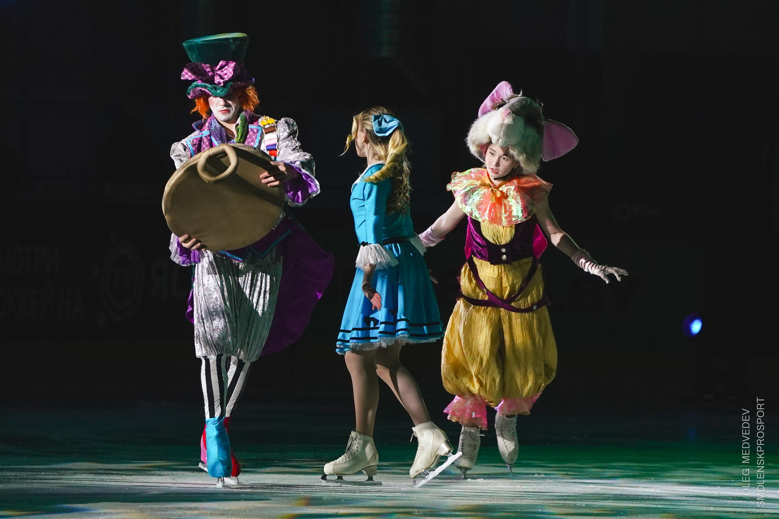 Алиса в стране чудес шоу на льду. Спортивный фотограф Олег Медведев | prosport67 | Смоленск