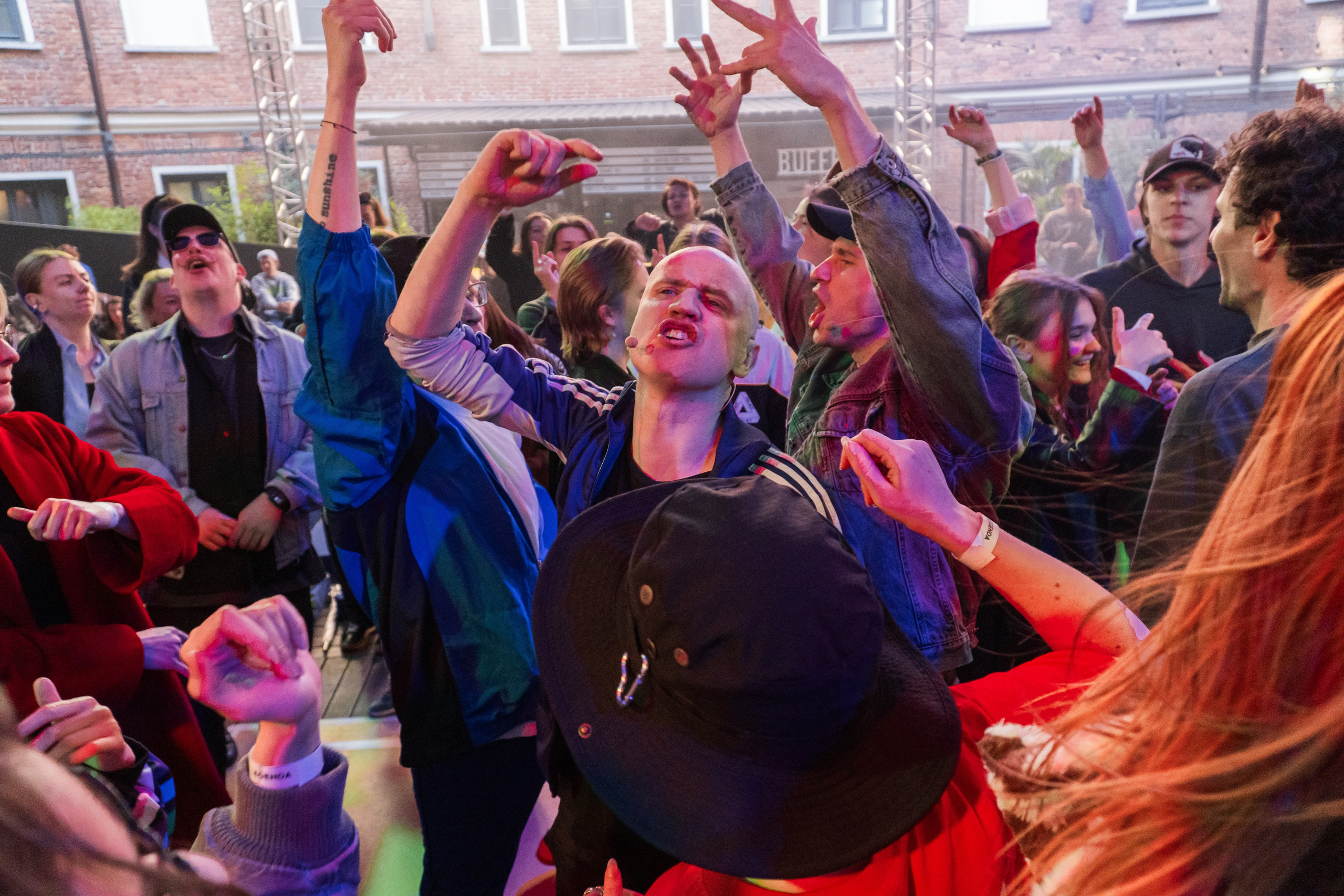 Квадрат: badtheatre. Фотограф в Санкт-Петербурге Авдотья Благовещенская