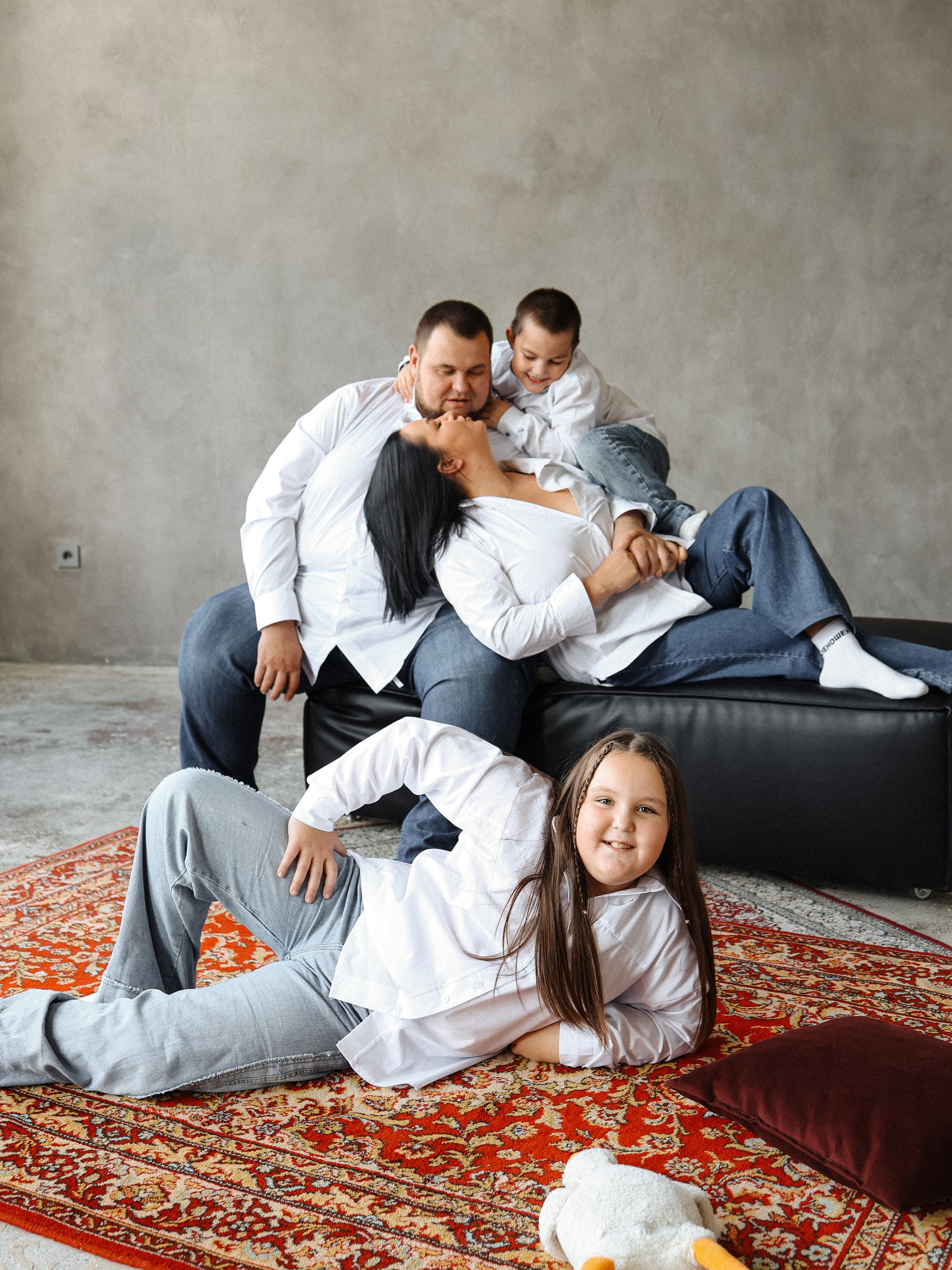 Полина Александр Мария и Иван- фотостудия Bliss- Луначарского 31. Семейный и детский фотограф в  г. Екатеринбурге Холодова Юлия