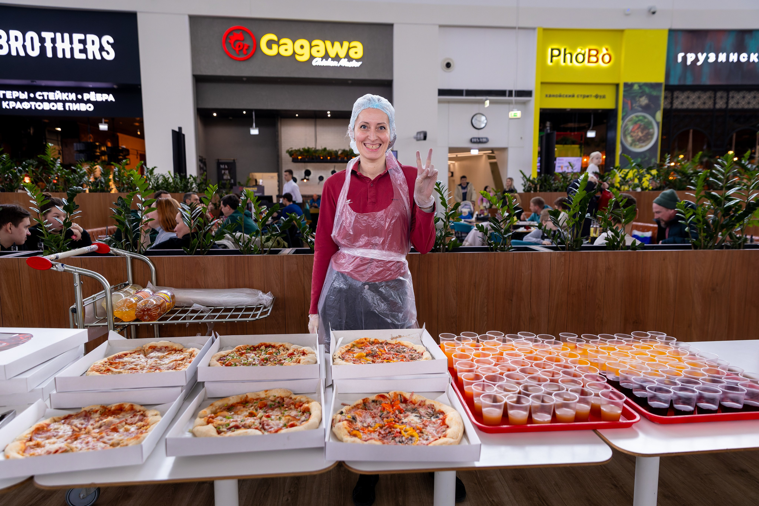 Фото отчет с мероприятия ТЦ Мега 12 лет. Фотограф в Самаре Максим Тырин
