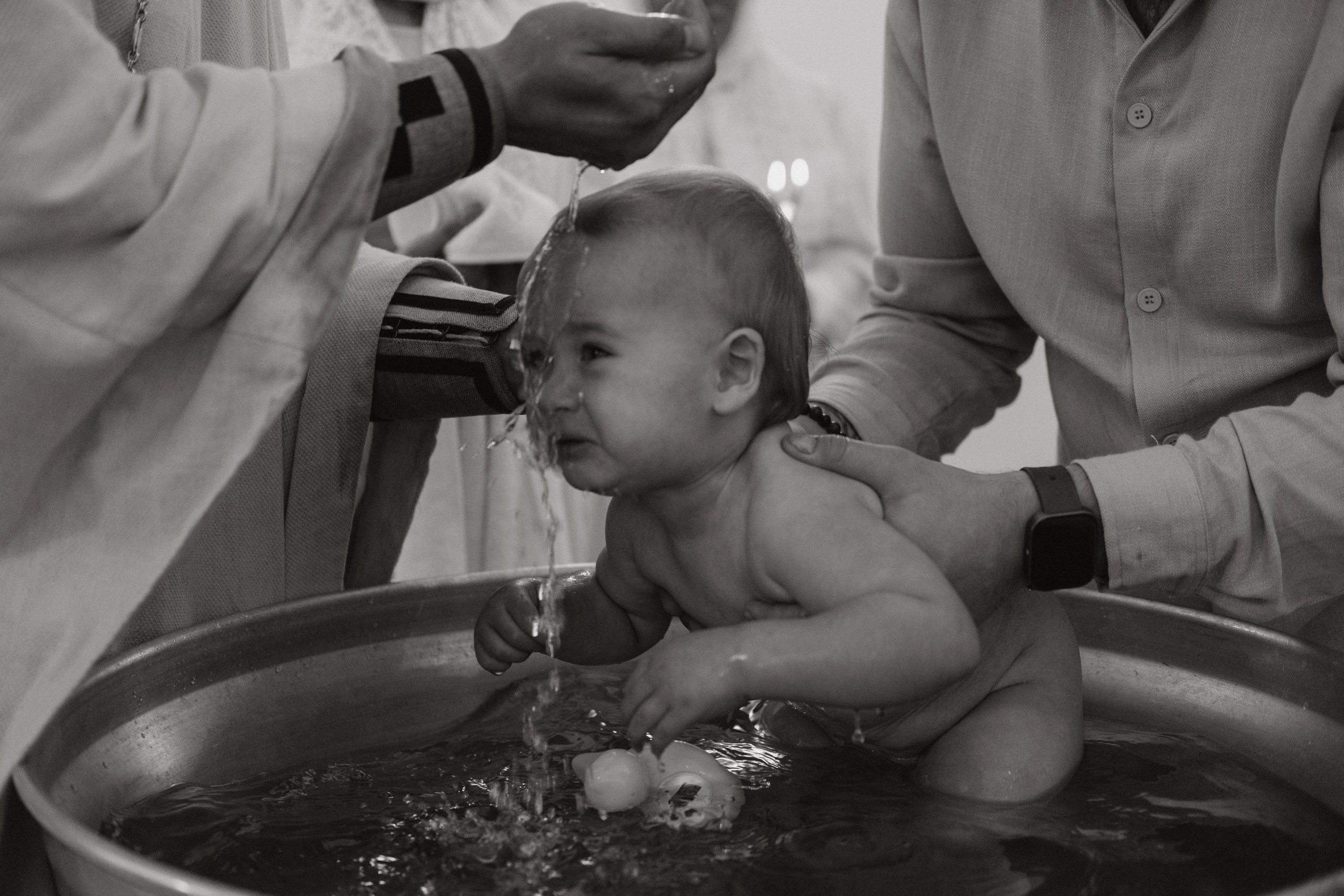 Крещение Дмитрия и Тихона. Главная