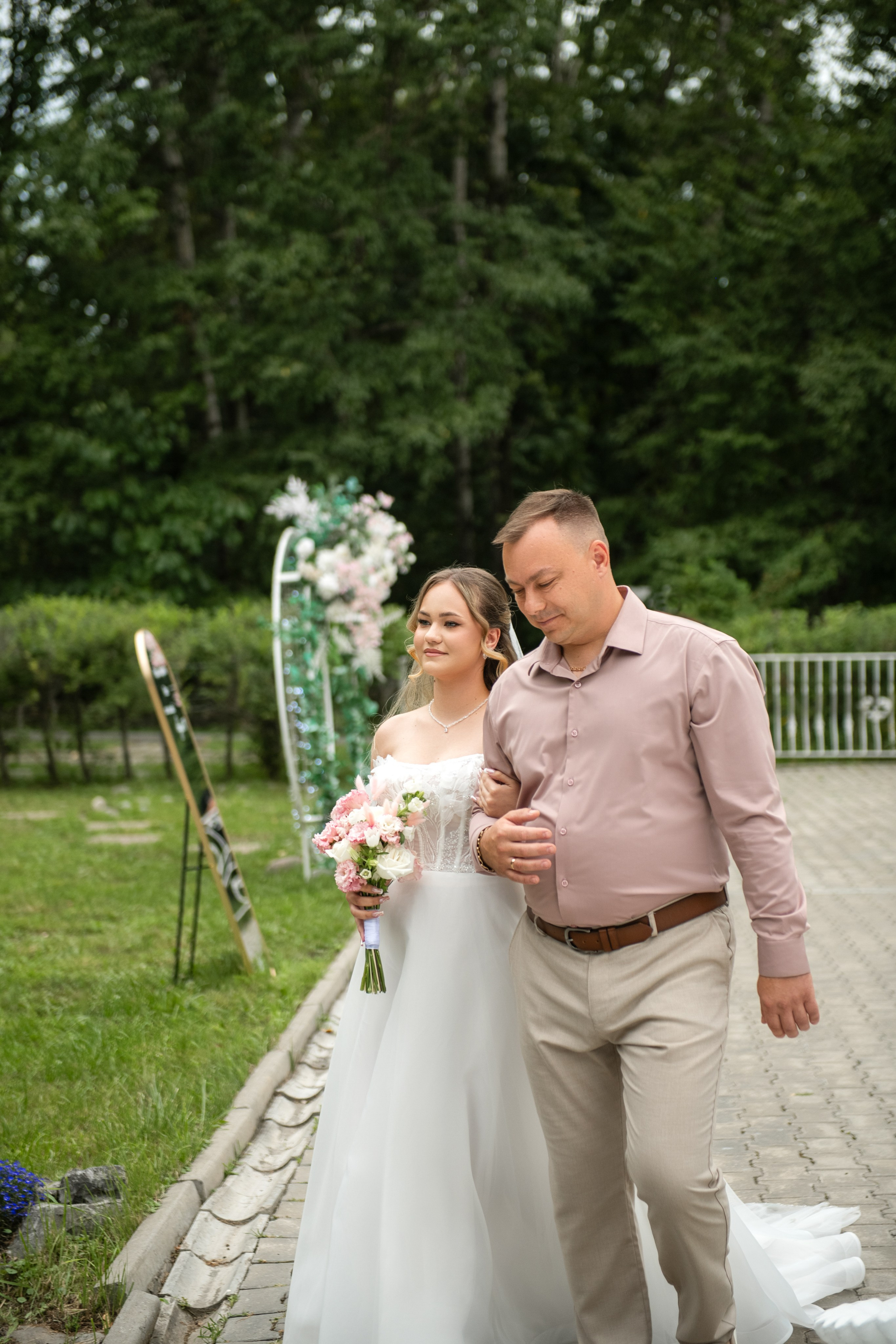 Алина и Матвей 15.08.2026. Свадебный фотограф в Хабаровске Елена Андреенко