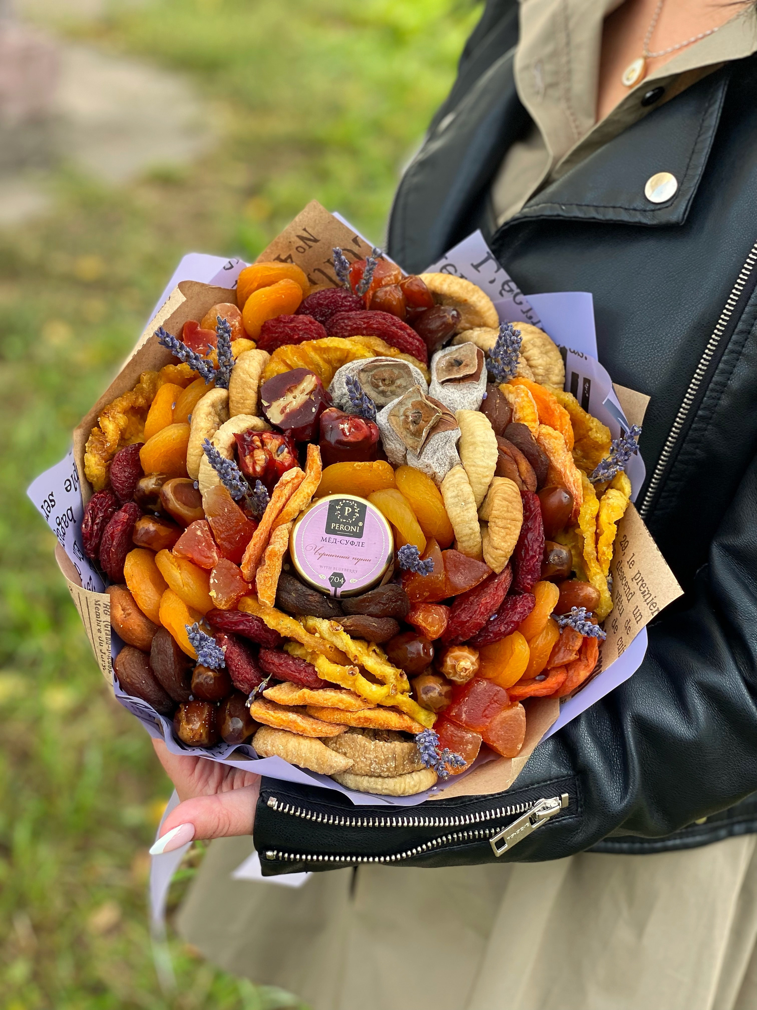 СухоФруктовые. Выездной кейтеринг, съедобные букеты, торты и сладости на заказ