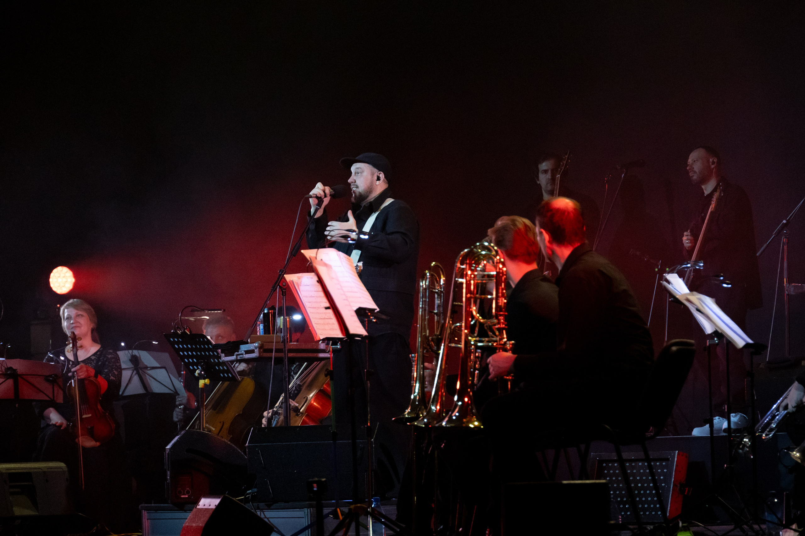 Сергей Бобунец КРАСНОЯРСК. Фотограф Красноярск съемки лавстори, фотосессия в студии, портретная съемка, творческие фотосессии