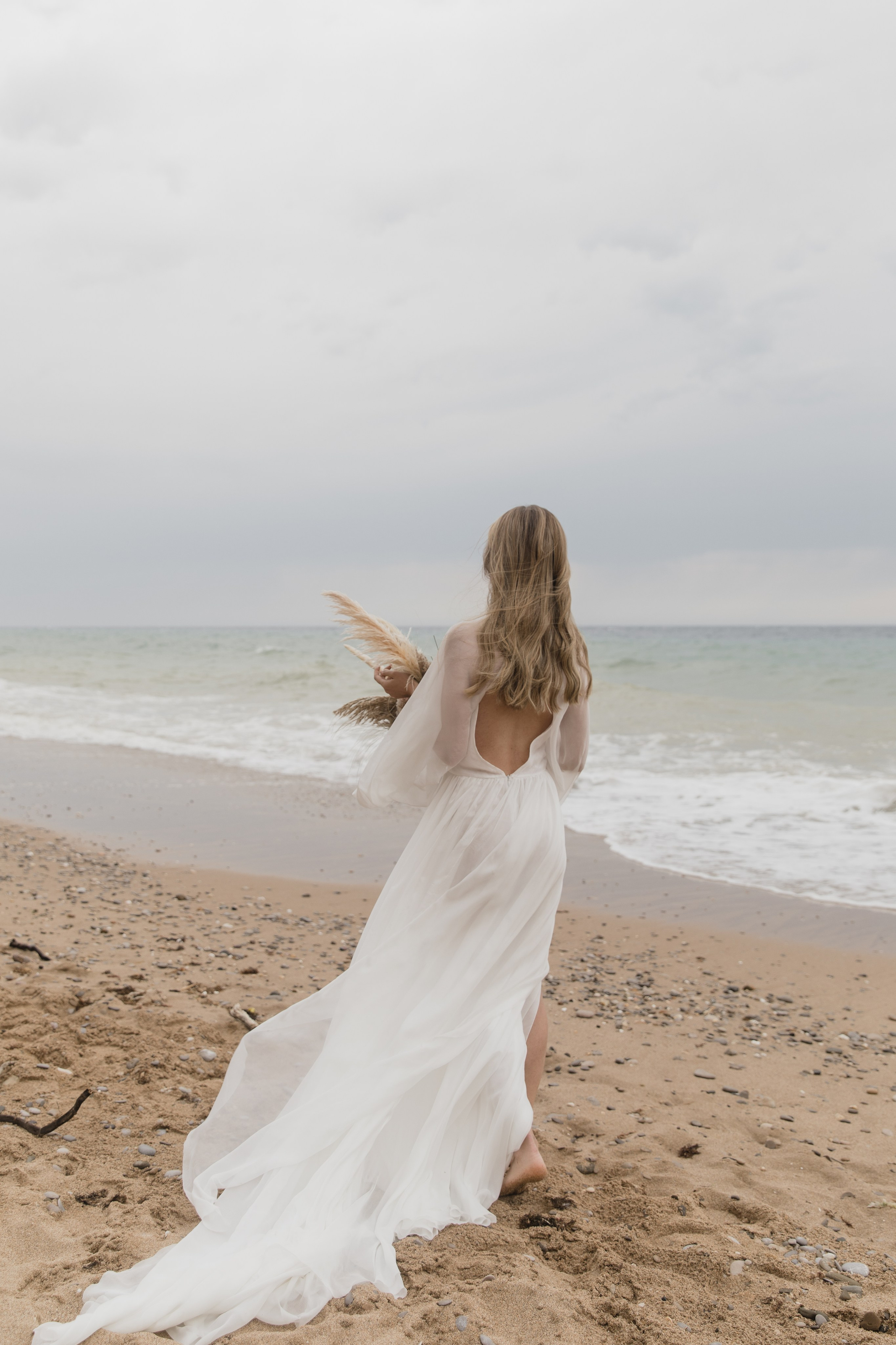 На берегу моря…. СВАДЕБНЫЙ ФОТОГРАФ В КРЫМУ И СЕВАСТОПОЛЕ